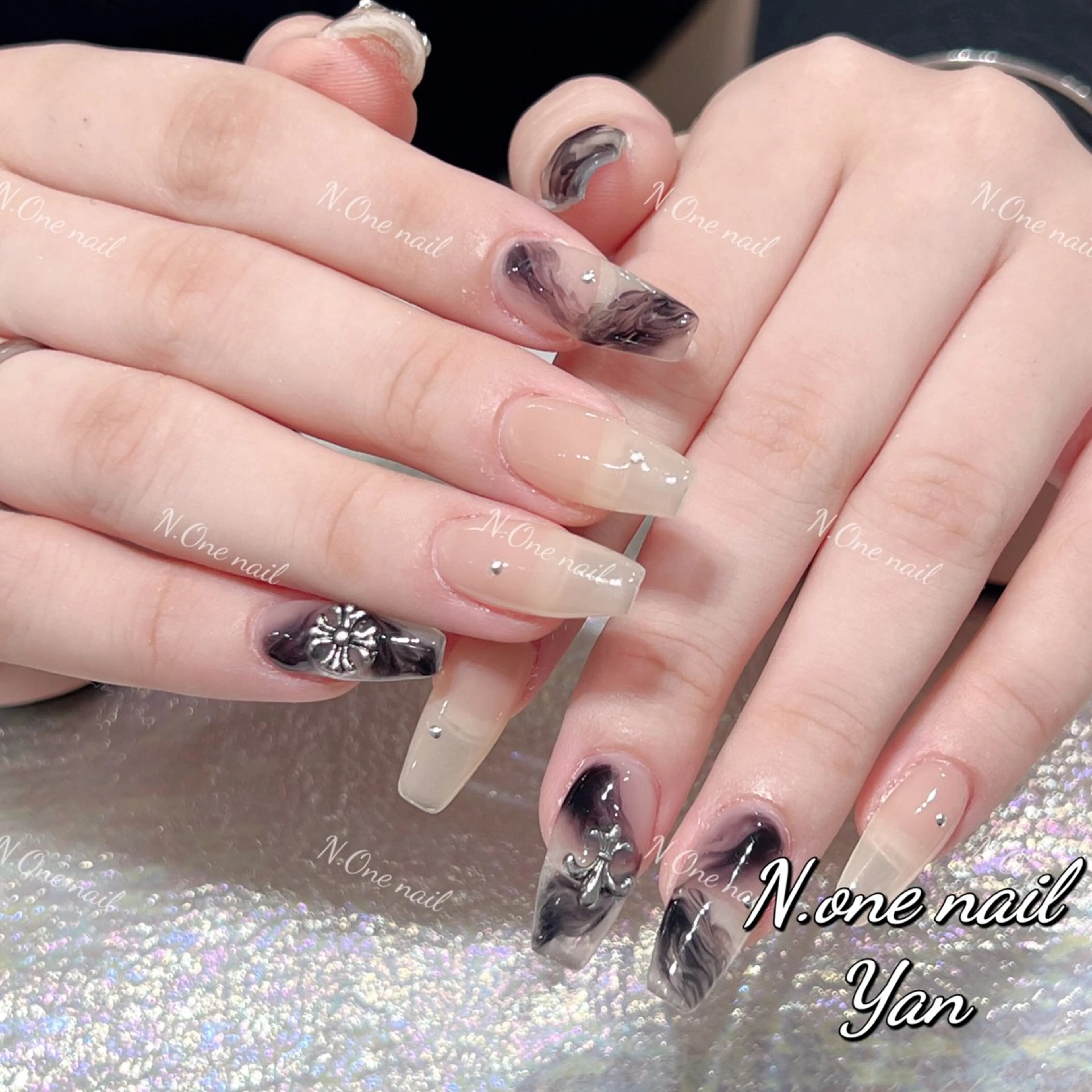 ネイル 長いだし/スカルプ/ パラシェルN.oneのネイルデザイン