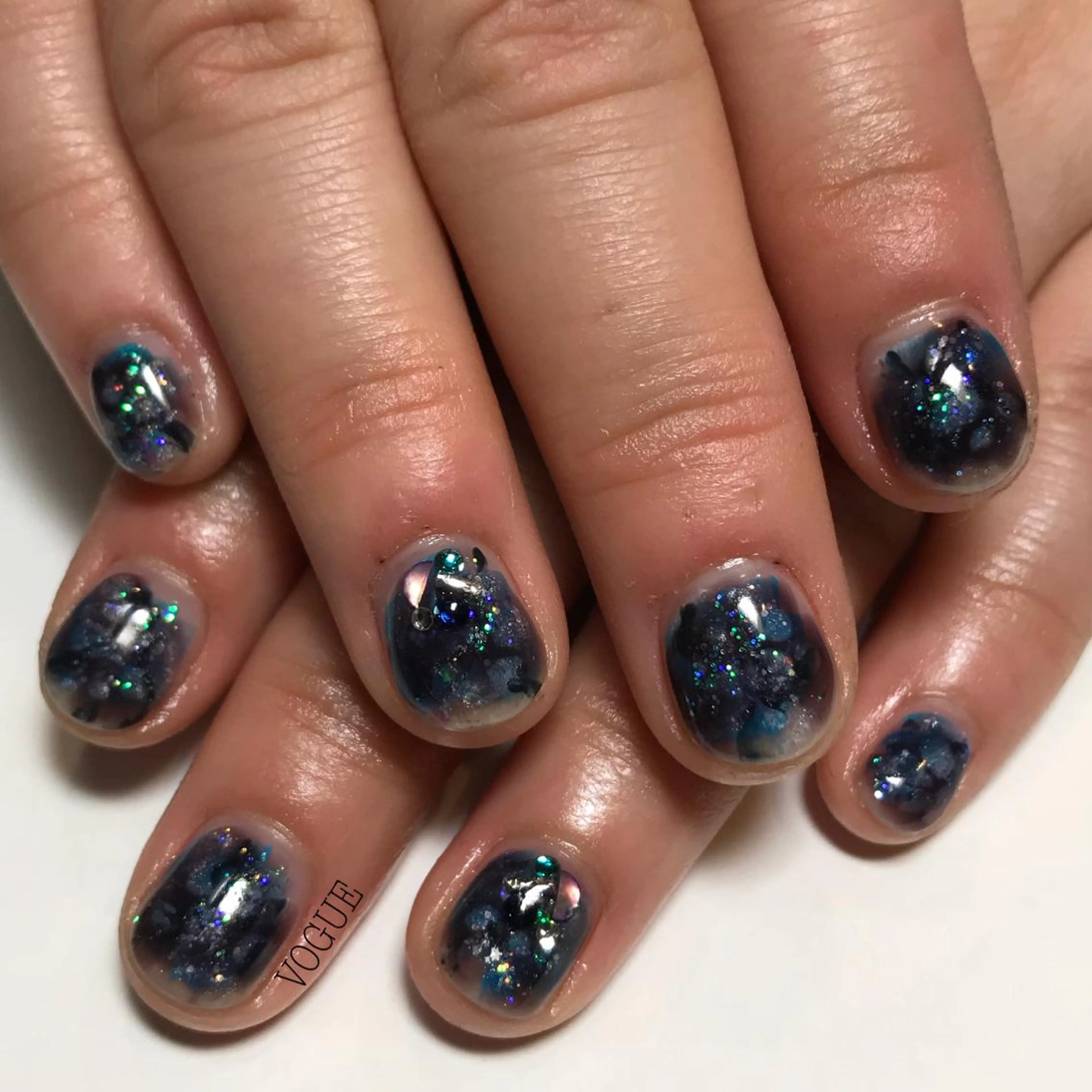 ネイル ニュアンスネイル ハンドネイル VOGUE ×SWANのネイルデザイン