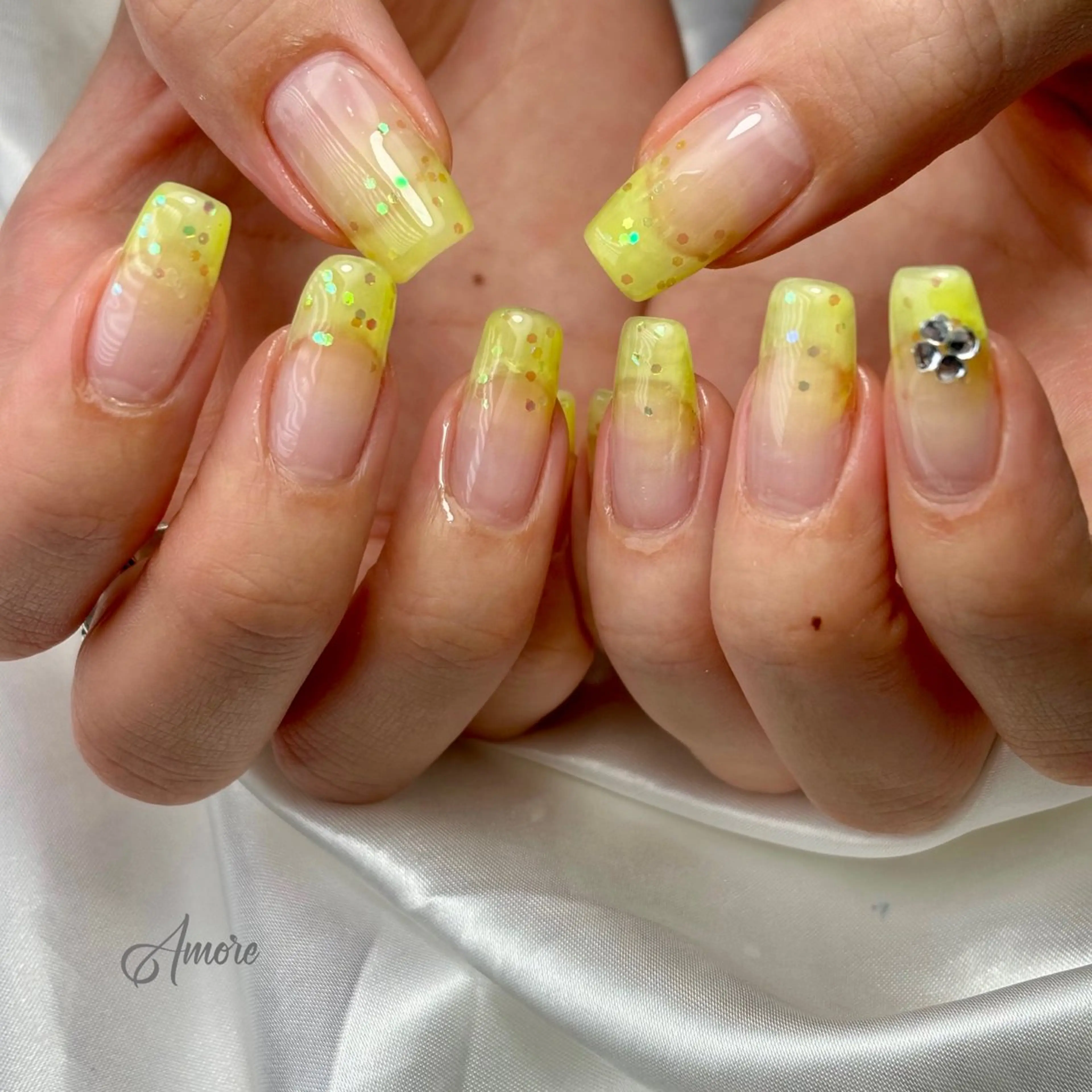 ネイル ジェルネイル キラキラネイル 韓国ネイル マグネットネイル パラジェル You kyehwaのネイルデザイン