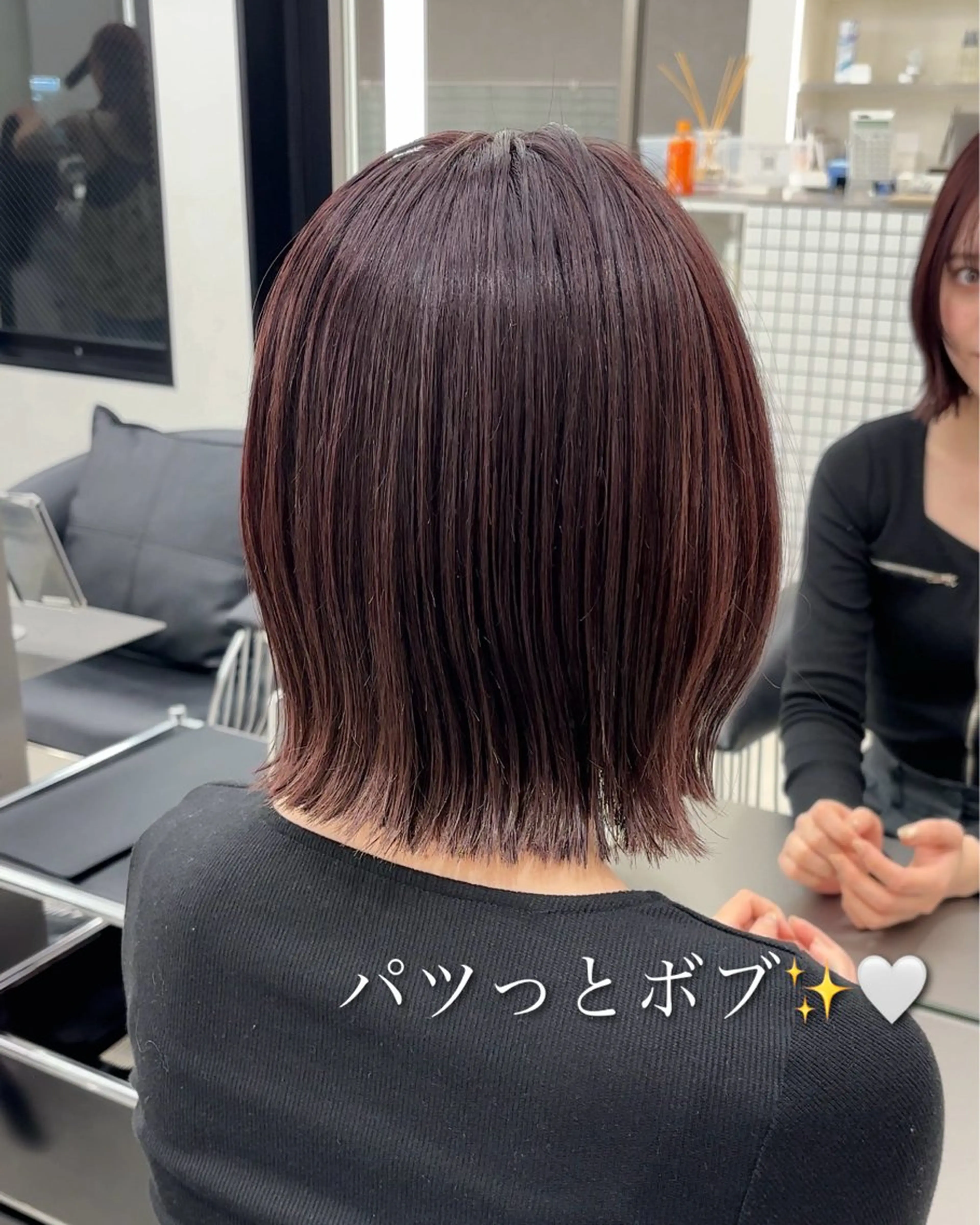 ミディアム レイヤー・ボブカット 透明感カラーこうたのヘアスタイル