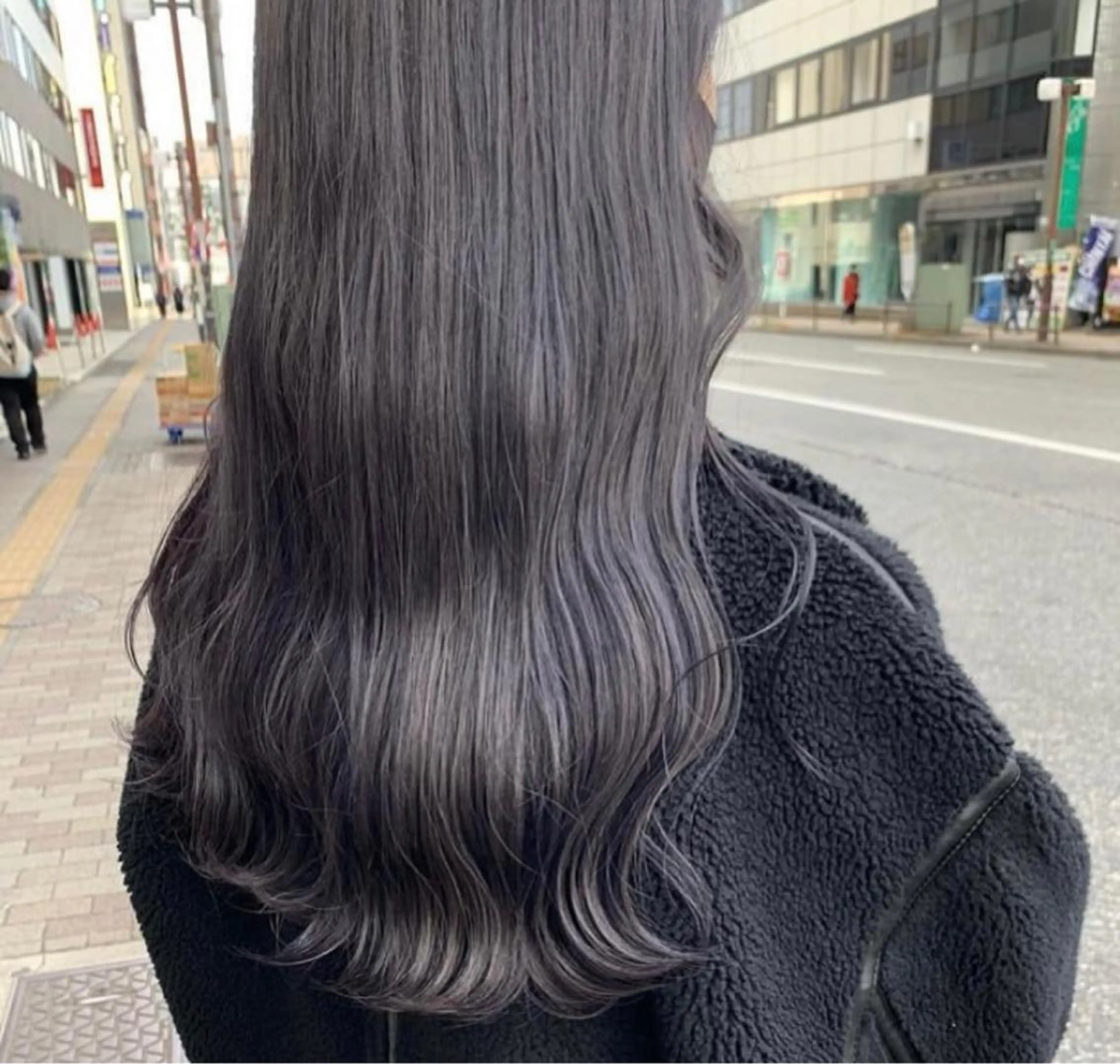 ロング カラー 透明感カラー グレージュ 遠藤沙也加 /レイヤーカットのヘアスタイル