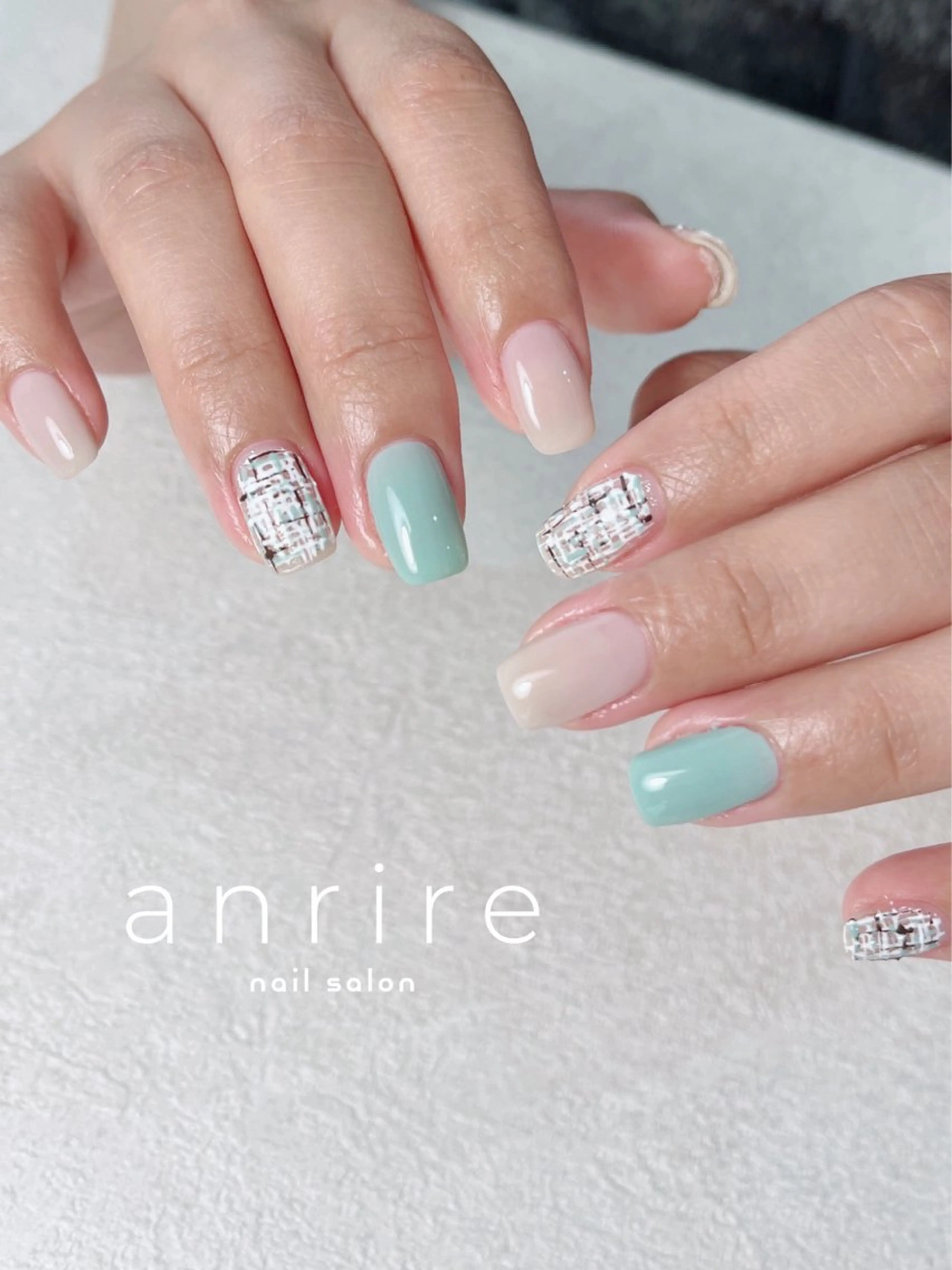 ネイル ブルー ジェルネイル グリーン オフィスネイル ワンカラーネイル ハンドネイル nailsalon anrireのネイルデザイン
