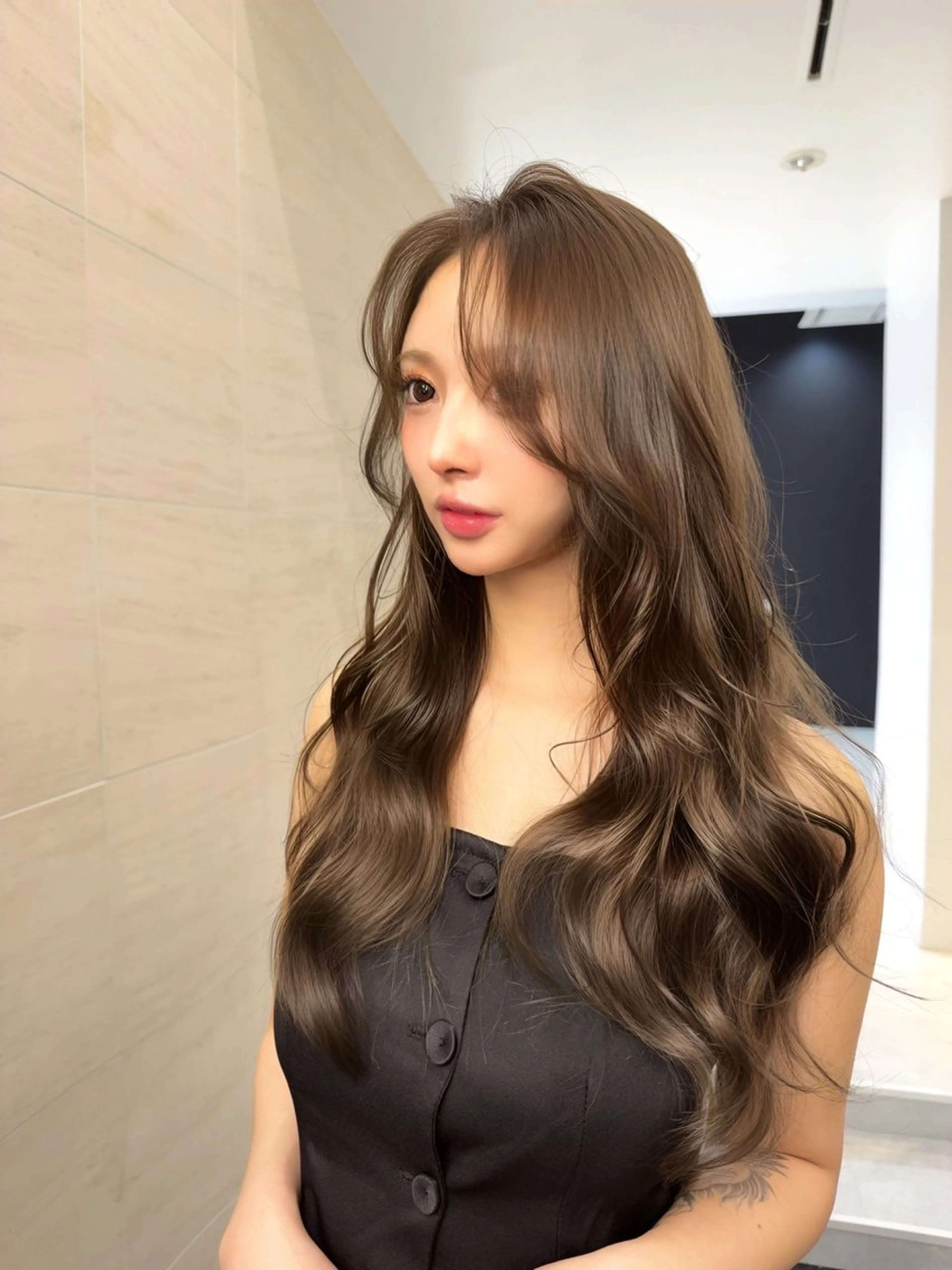 ロング カット ヘアカラー トリートメント 韓国ヘア🇰🇷 YURIYAのヘアスタイル