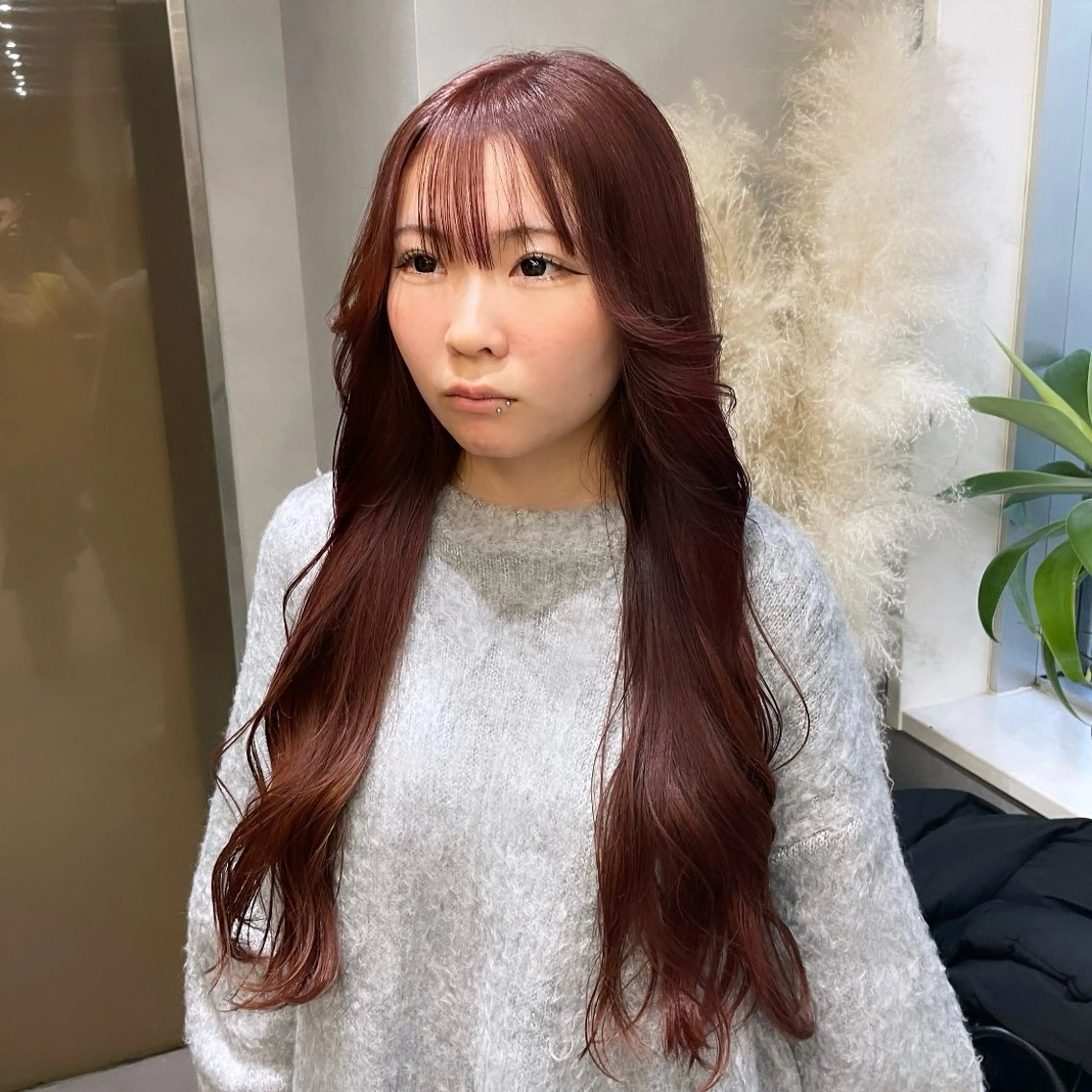 ロング カラー ブリーチ ブリーチなしカラー レッドカラー 髪質改善 ヘアカラー Rui/透明感カラー 暖色/レイヤーカットのヘアスタイル