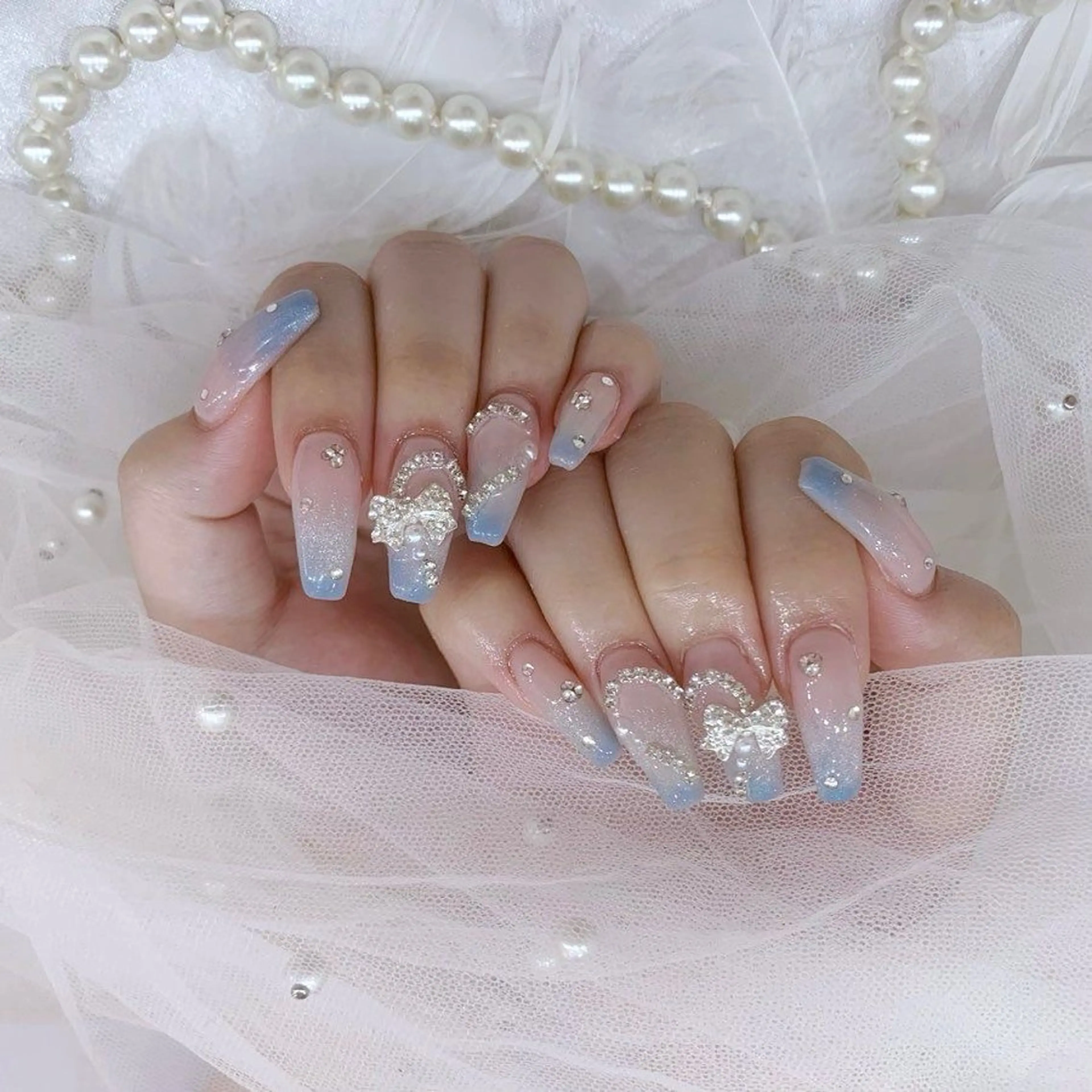 カラー グラデーションカラー ピンクカラー ハンドネイル AIN Nailのネイルデザイン