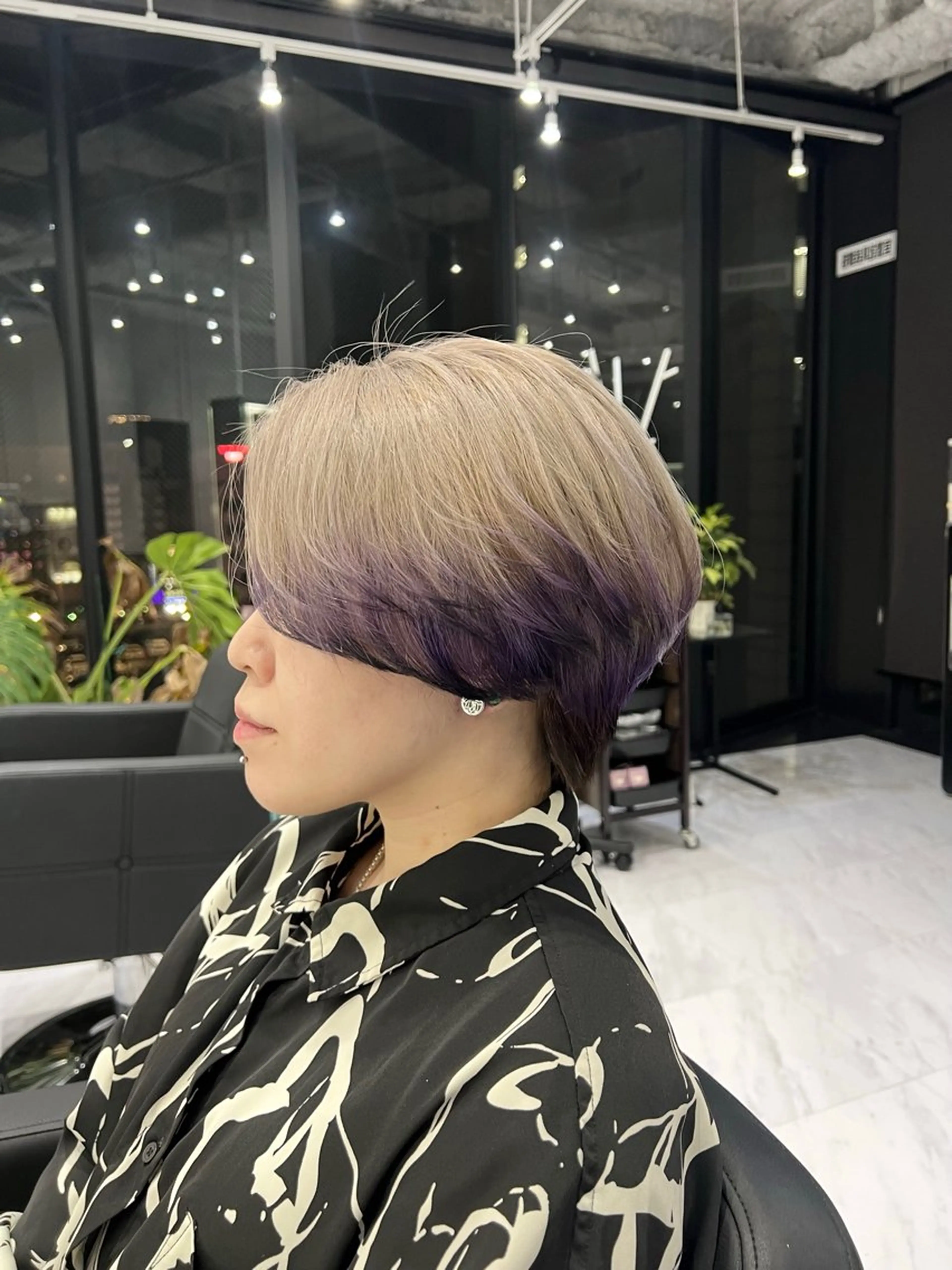 ショート カラー SALOWIN栄 高須大貴のヘアスタイル