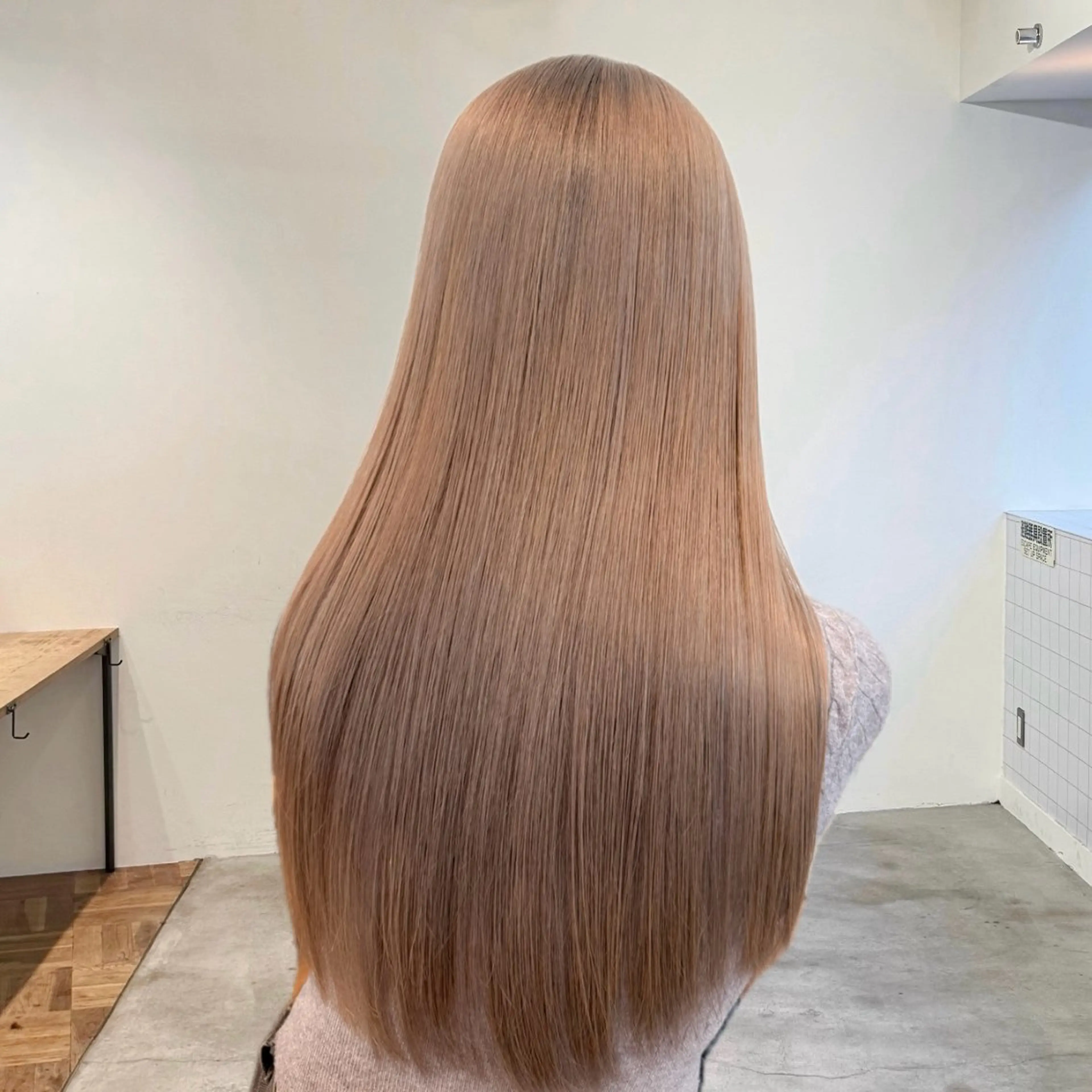 ロング ダメージレス縮毛矯 正・ブリーチMICOのヘアスタイル