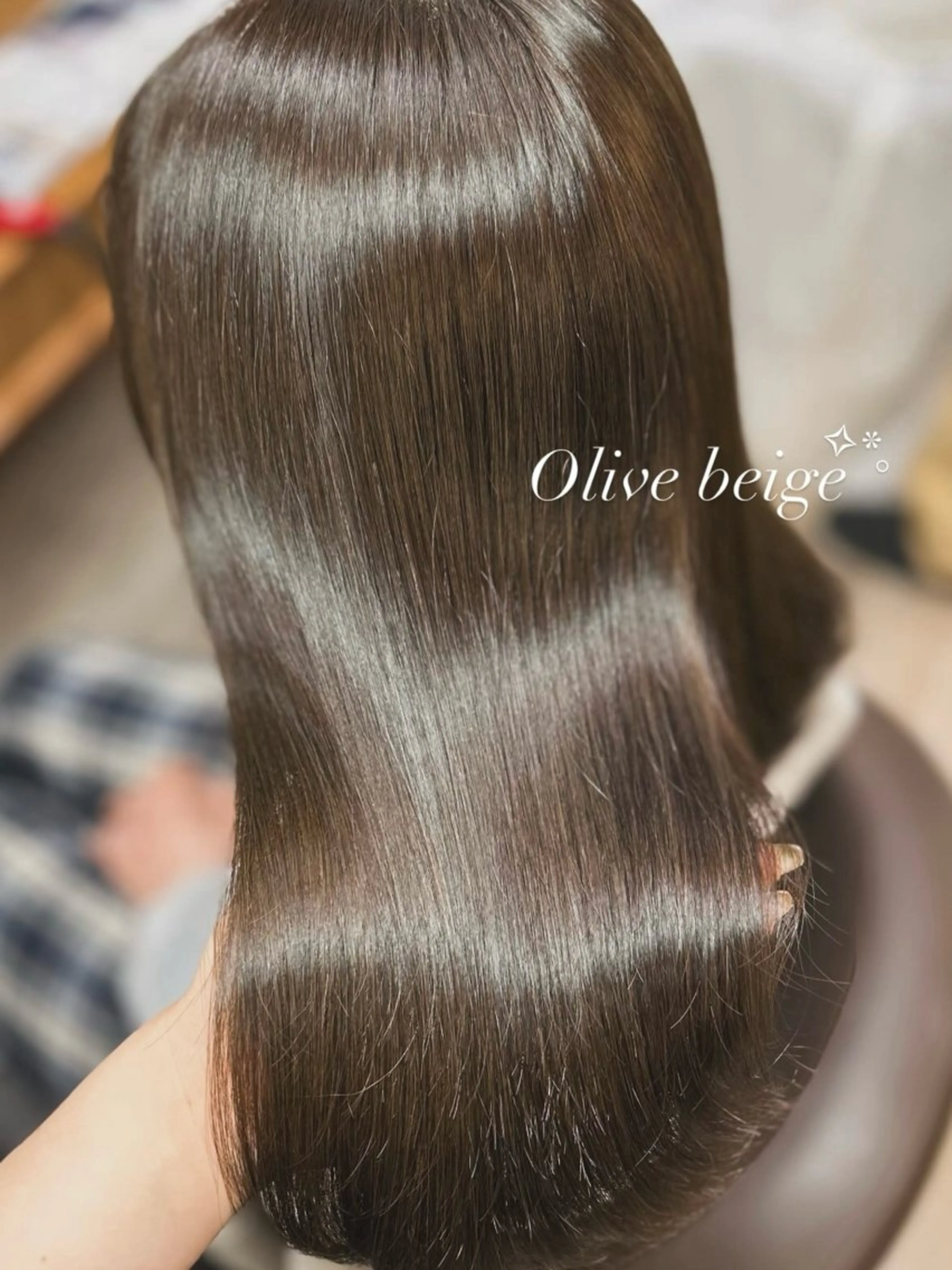 セミロング ヘアカラー トリートメント kana°ʚ🎀ɞ° 韓国風透明感カラーのヘアスタイル