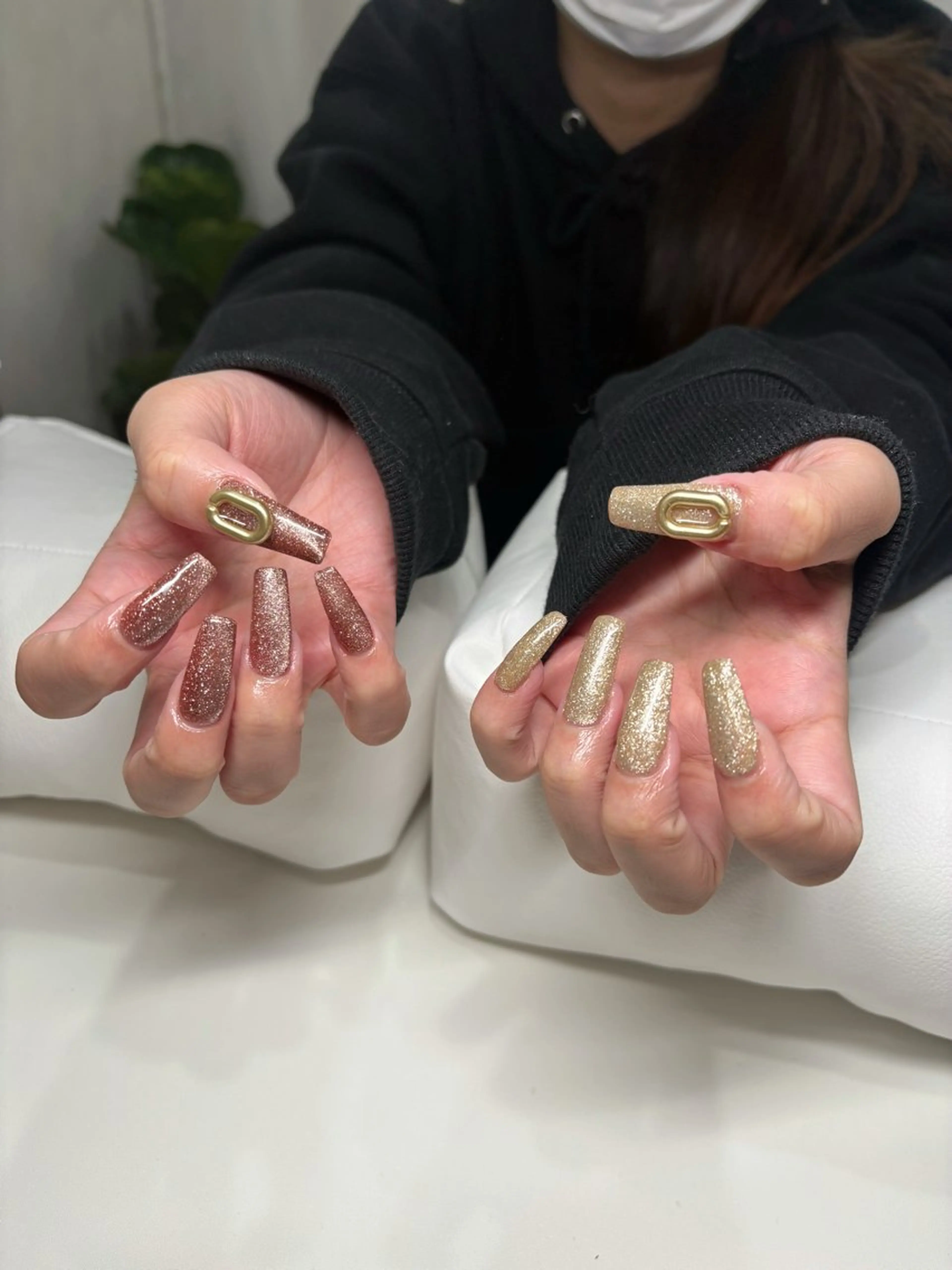 ネイル ブラウン フラッシュネイル フラッシュマグ ネイルサロン /しあわせたいむ🌱のネイルデザイン