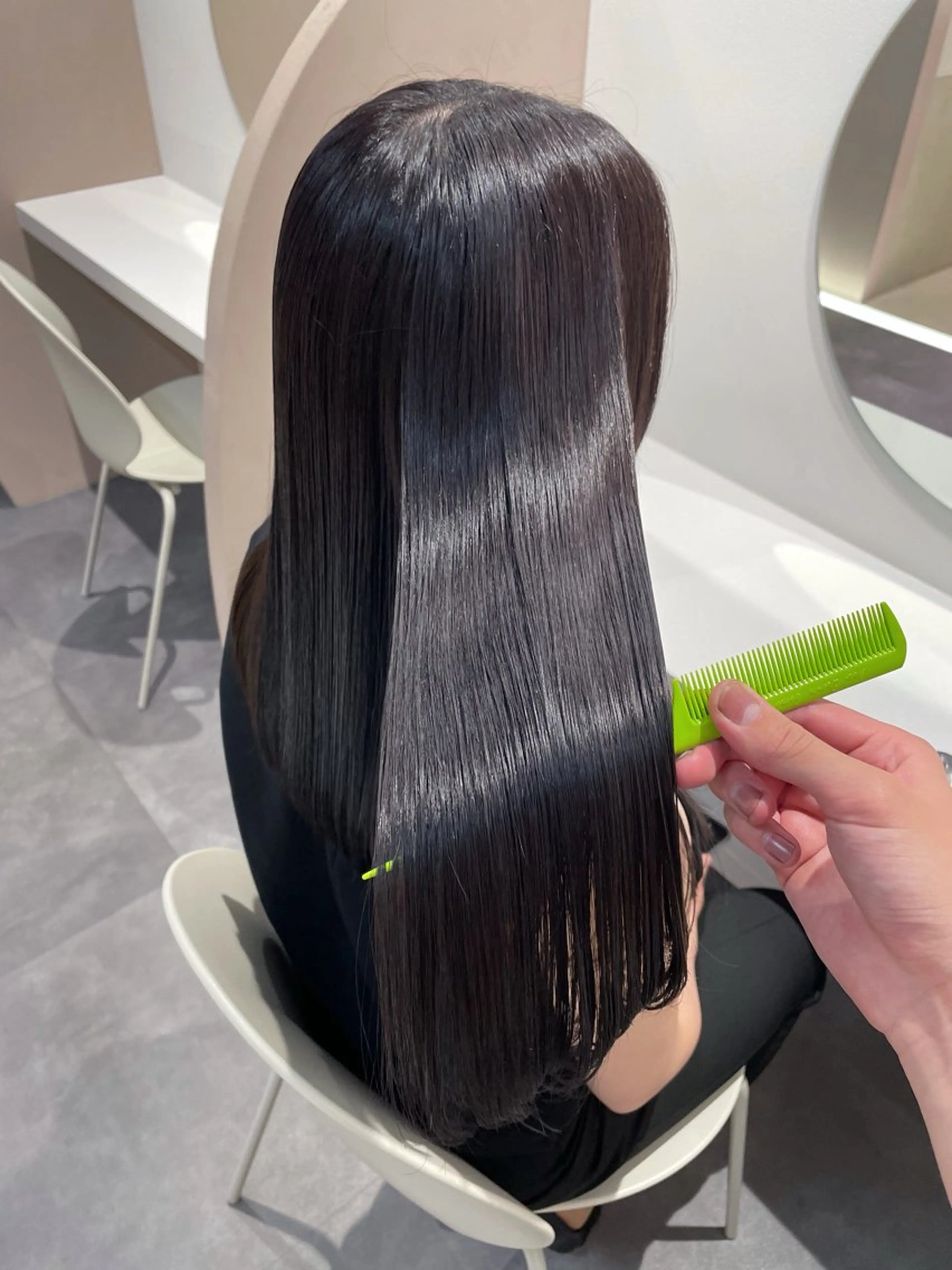 ロング カラー トリートメント 佐野 えり奈のヘアスタイル