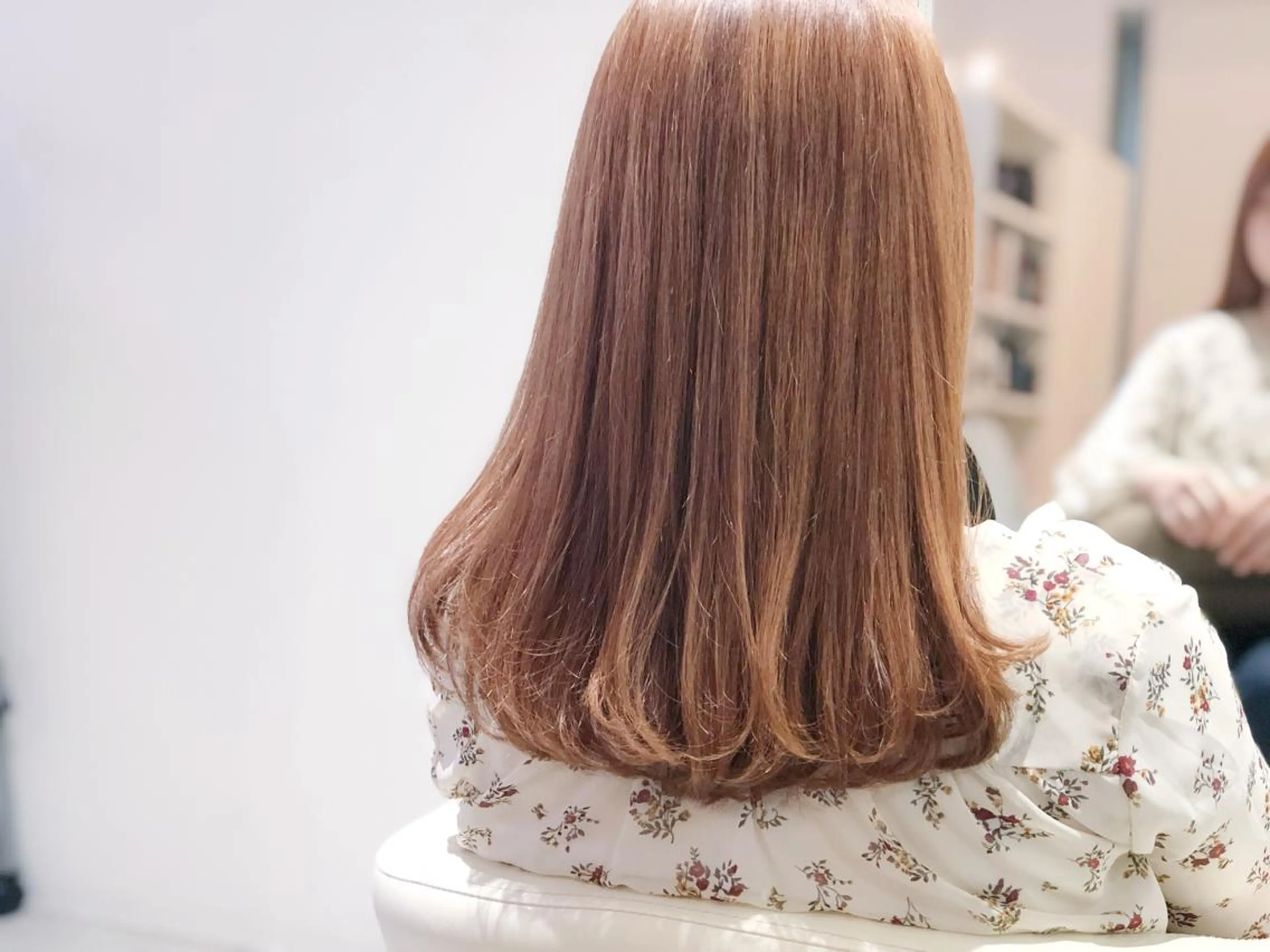 ミディアム カラー ブリーチ トリートメント タカハシ ハヤトのヘアスタイル