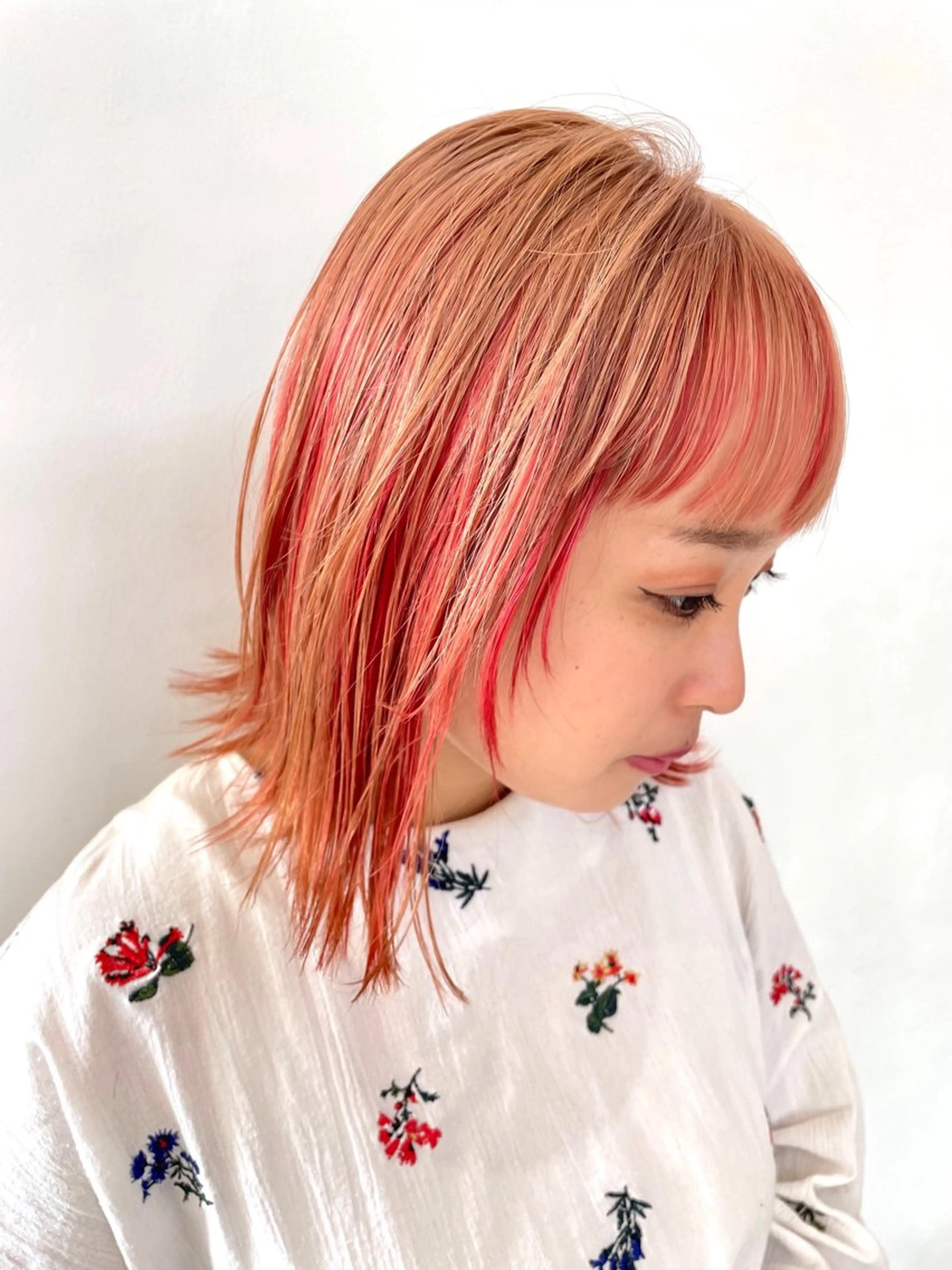 ミディアム カラー ベージュカラー デザインカラー ピンクカラー 中西倖 トップスタイリストのヘアスタイル