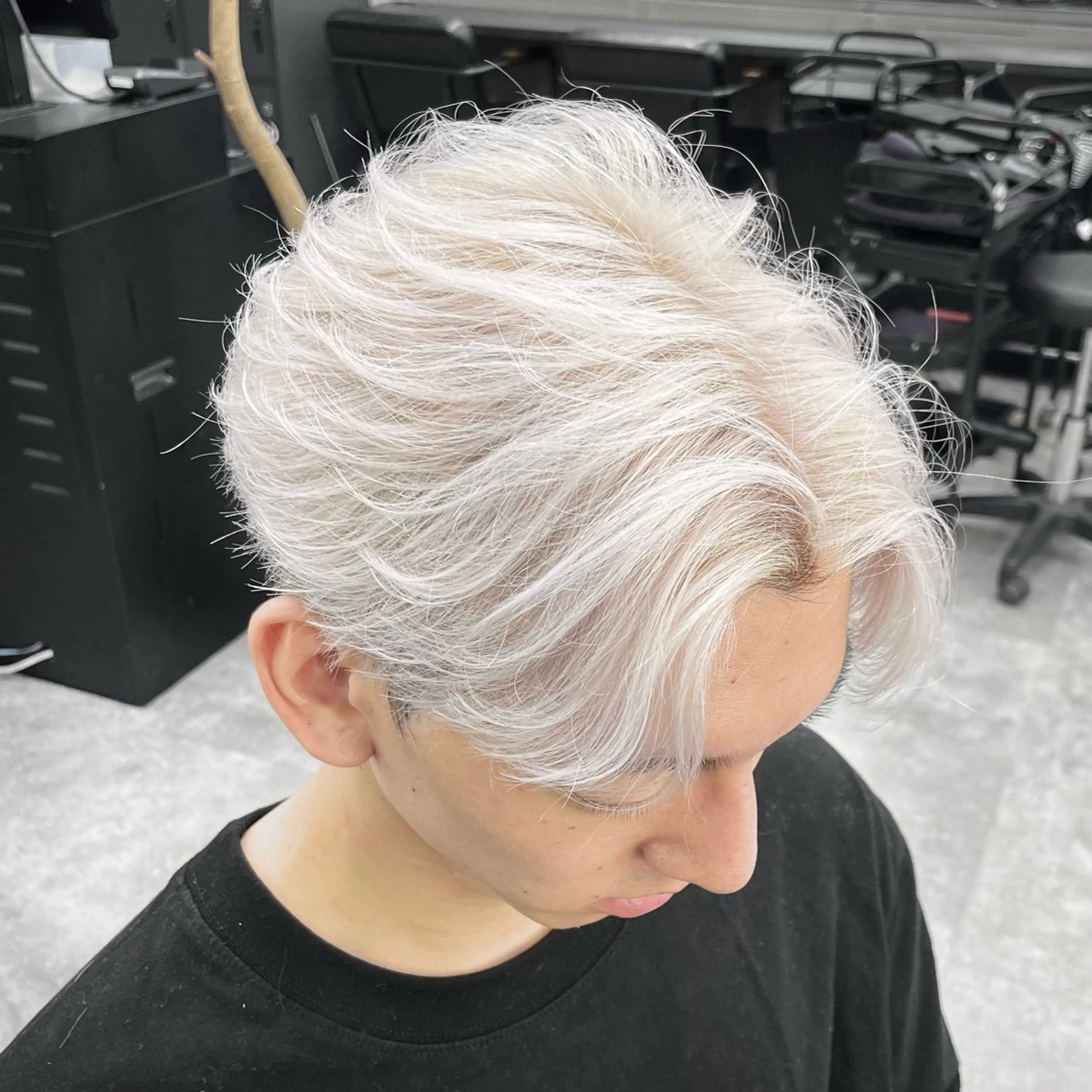 ショート カラー メンズ メンズブリーチ ブリーチ カット ヘアカラー トリートメント メンズカラー、パーマ /KANTAのヘアスタイル