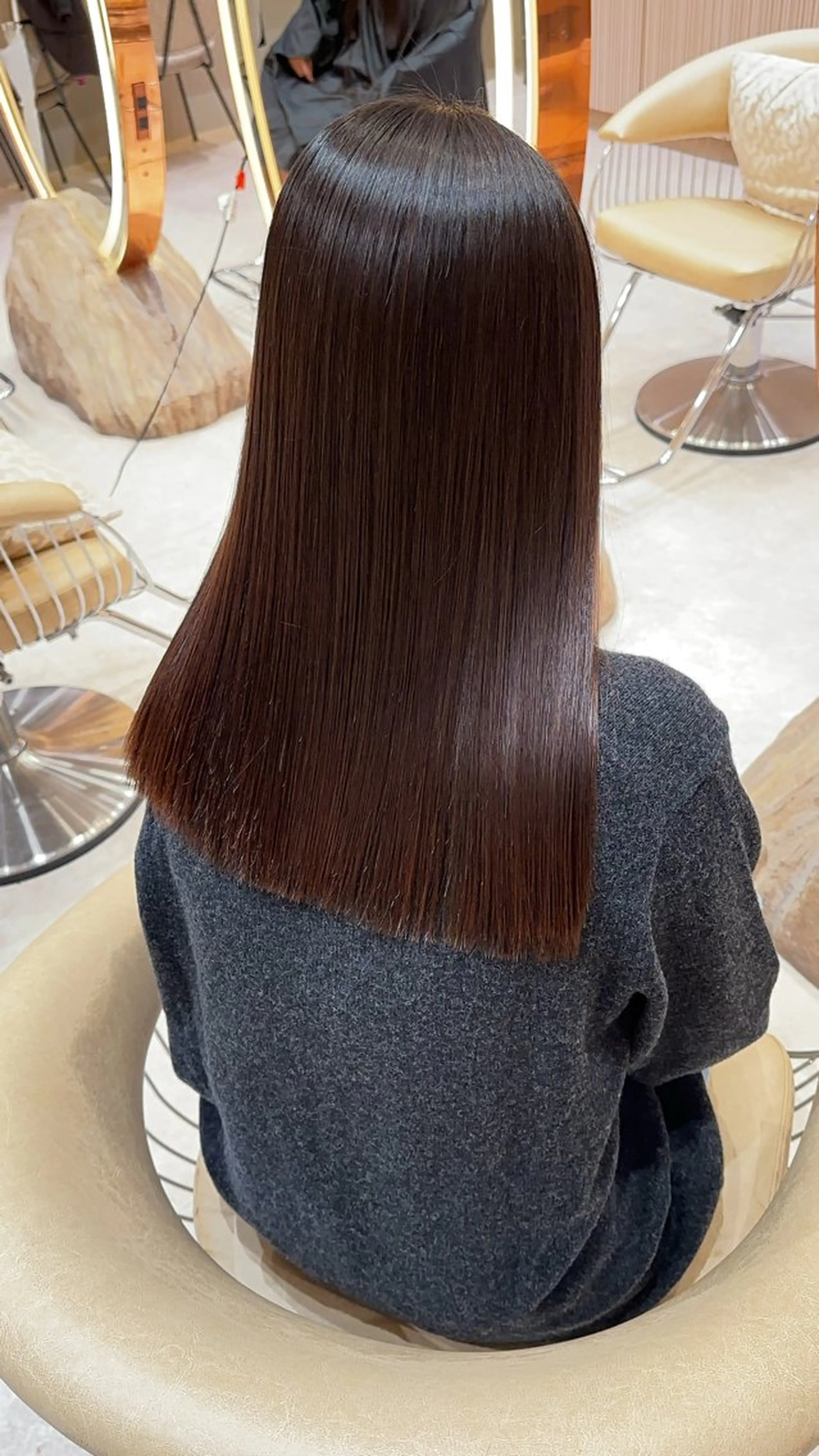 セミロング カット ヘアカラー 縮毛矯正 レイヤー❣️縮毛矯 川村利幸のヘアスタイル