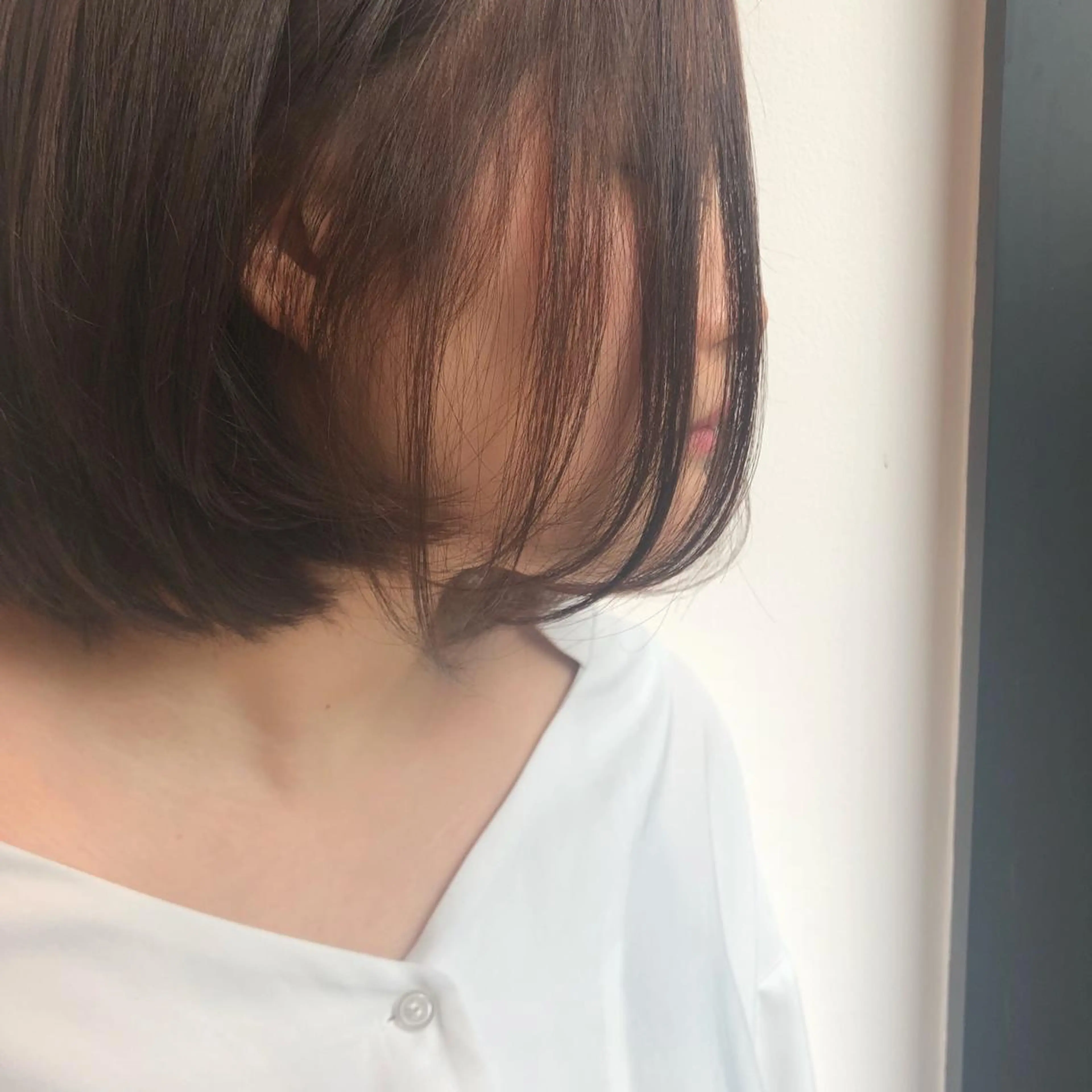 ショート カラー 顔周りの垢抜けヘア 立山あいりのヘアスタイル