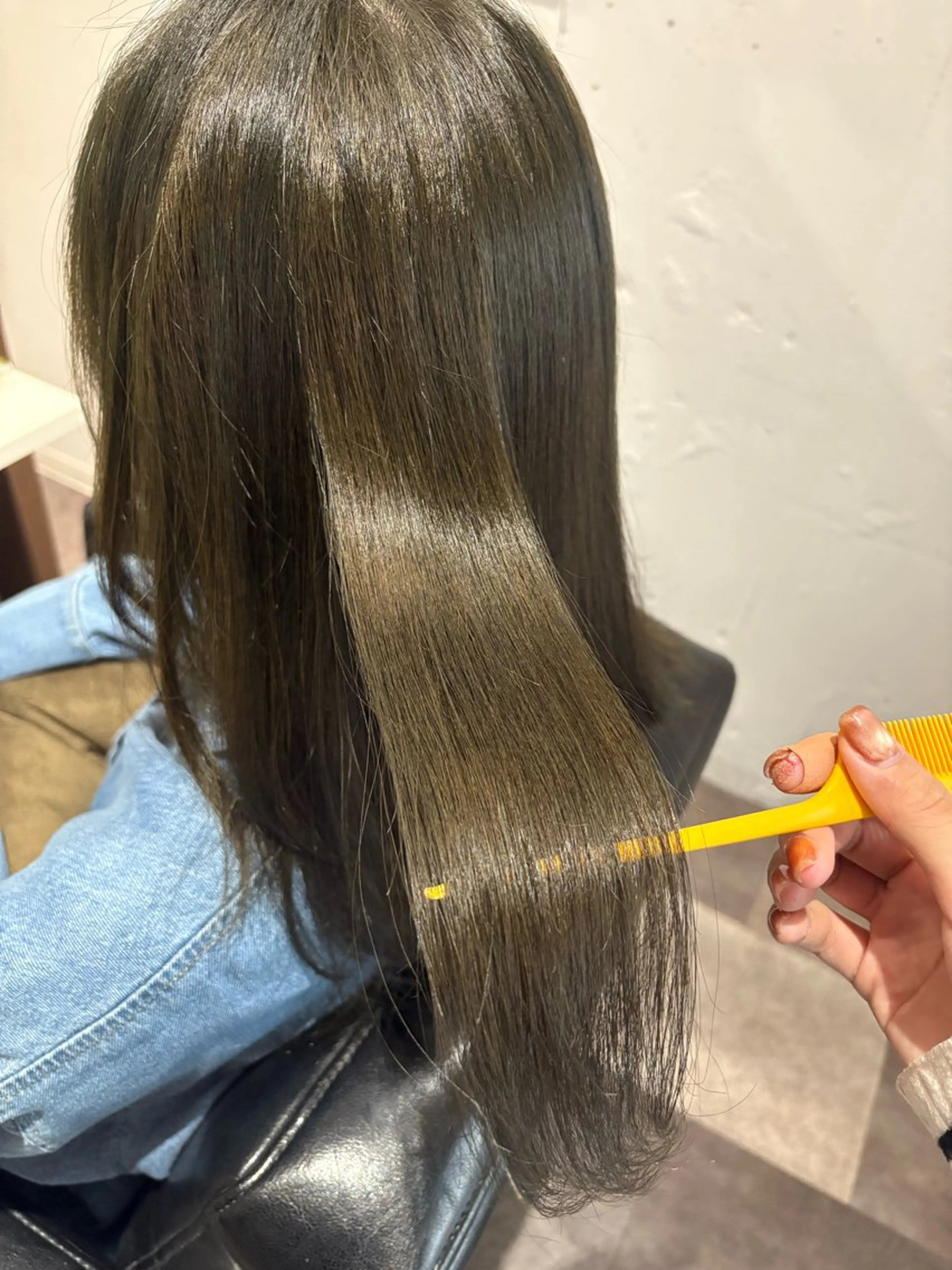 セミロング カラー カット ヘアカラー トリートメント かりん髪質改善 /メンズカットのヘアスタイル