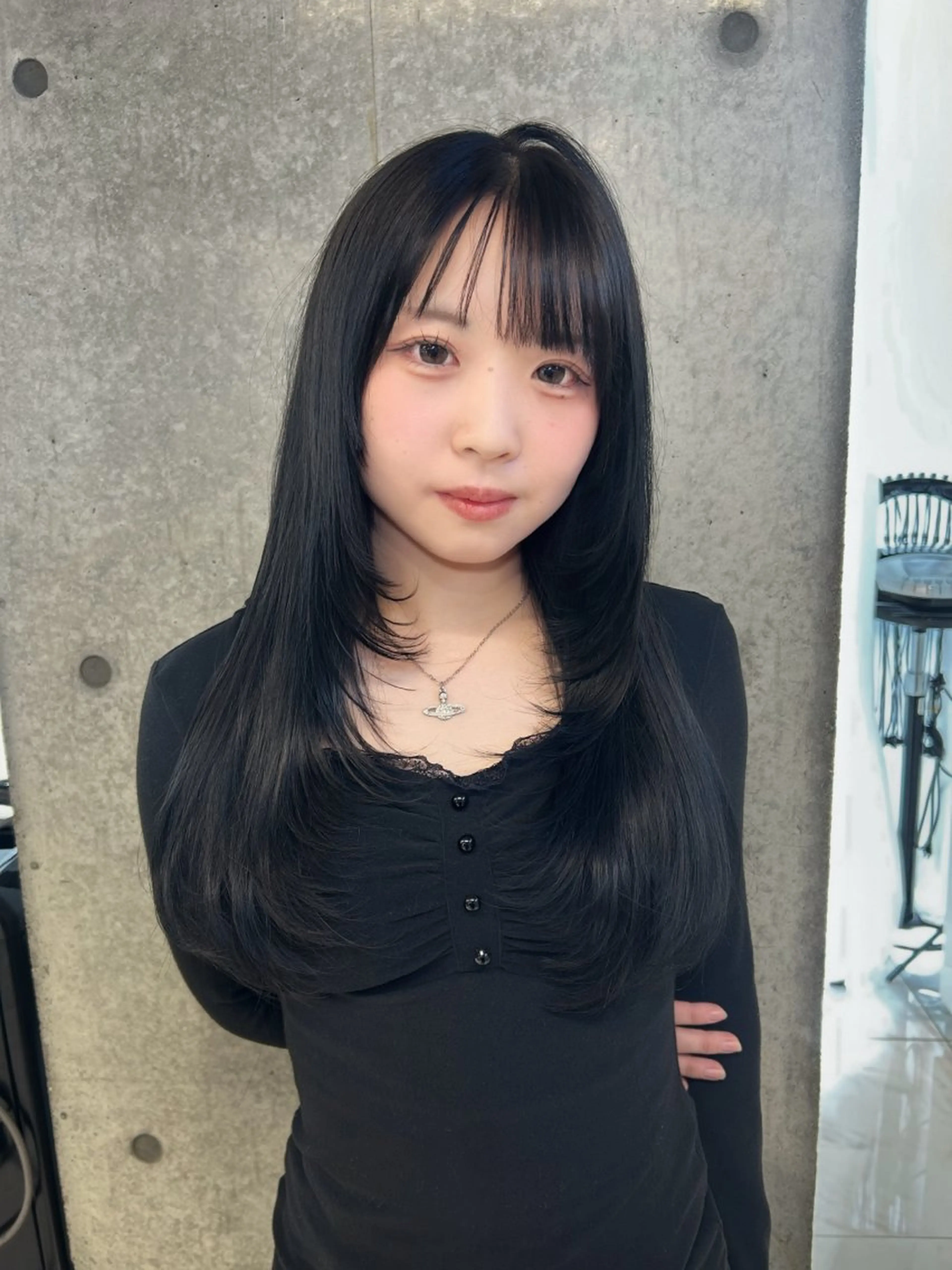 ロング 顔周りカット レイヤーカット ロング カット ️💜akari💜 ハイトーン/レイヤーのヘアスタイル