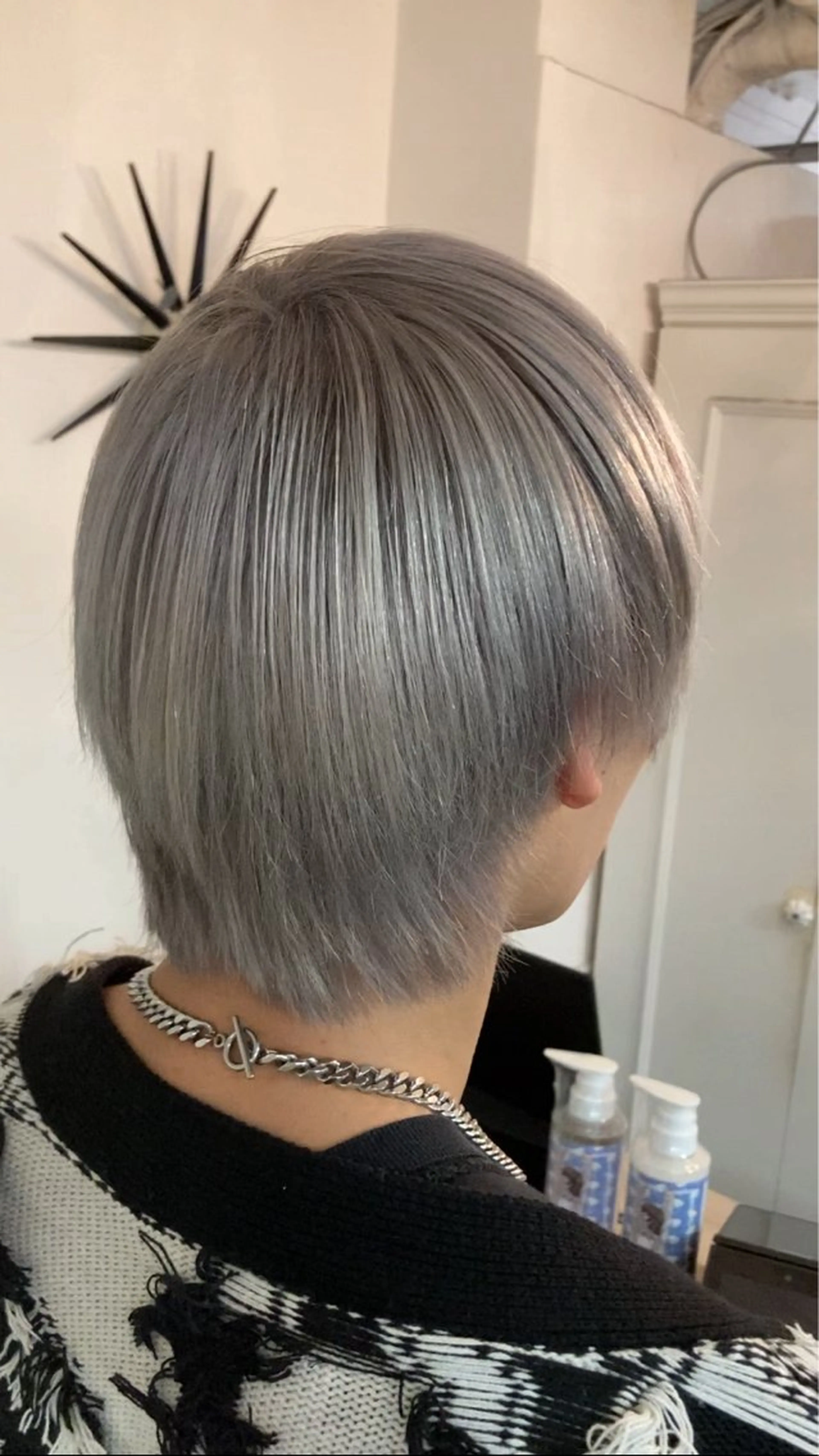 ミディアム メンズ マッシュ レイヤーカット ヘアカラー Spica 松岡のヘアスタイル