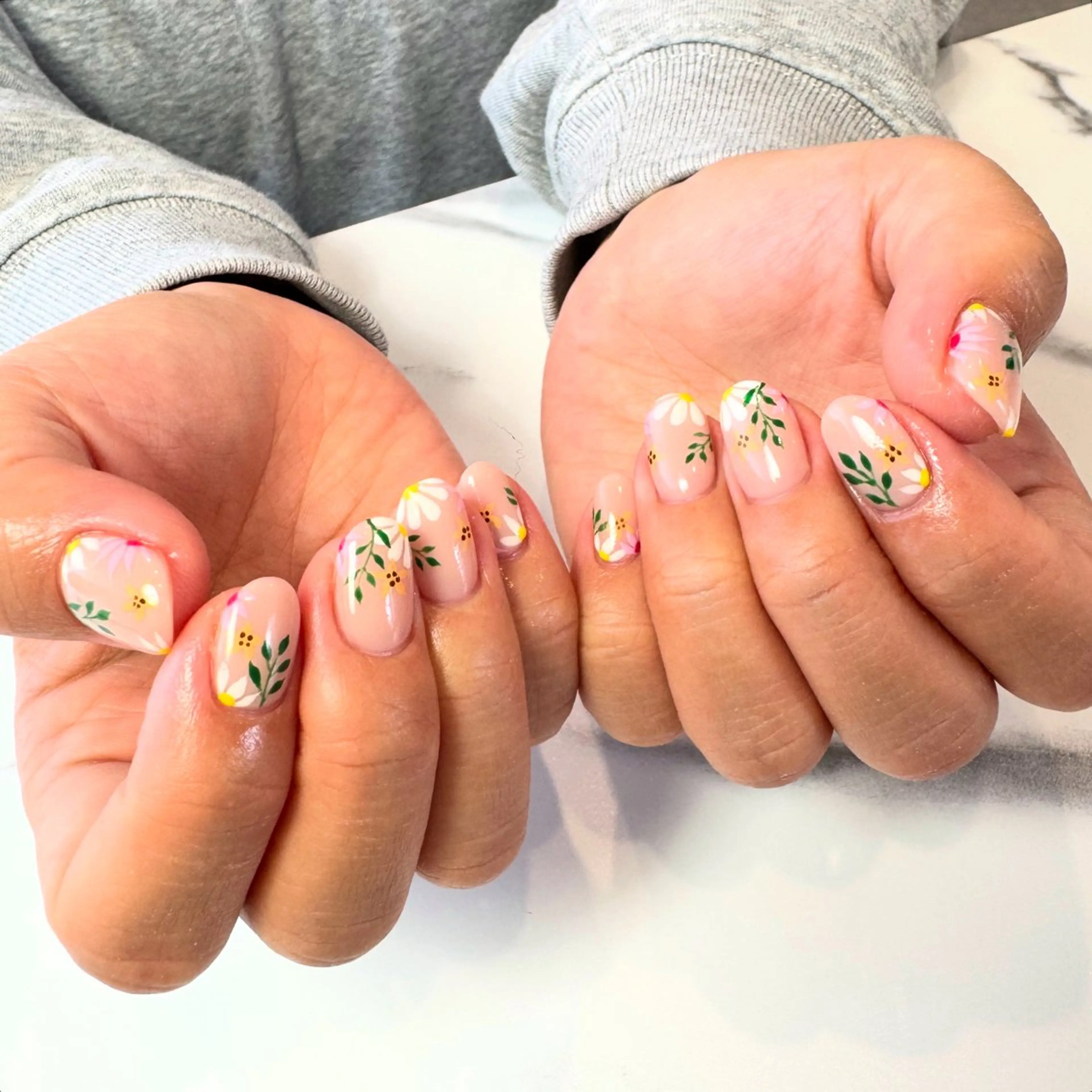 ネイル ハンドネイル OAKたまプラ MiKiのネイルデザイン