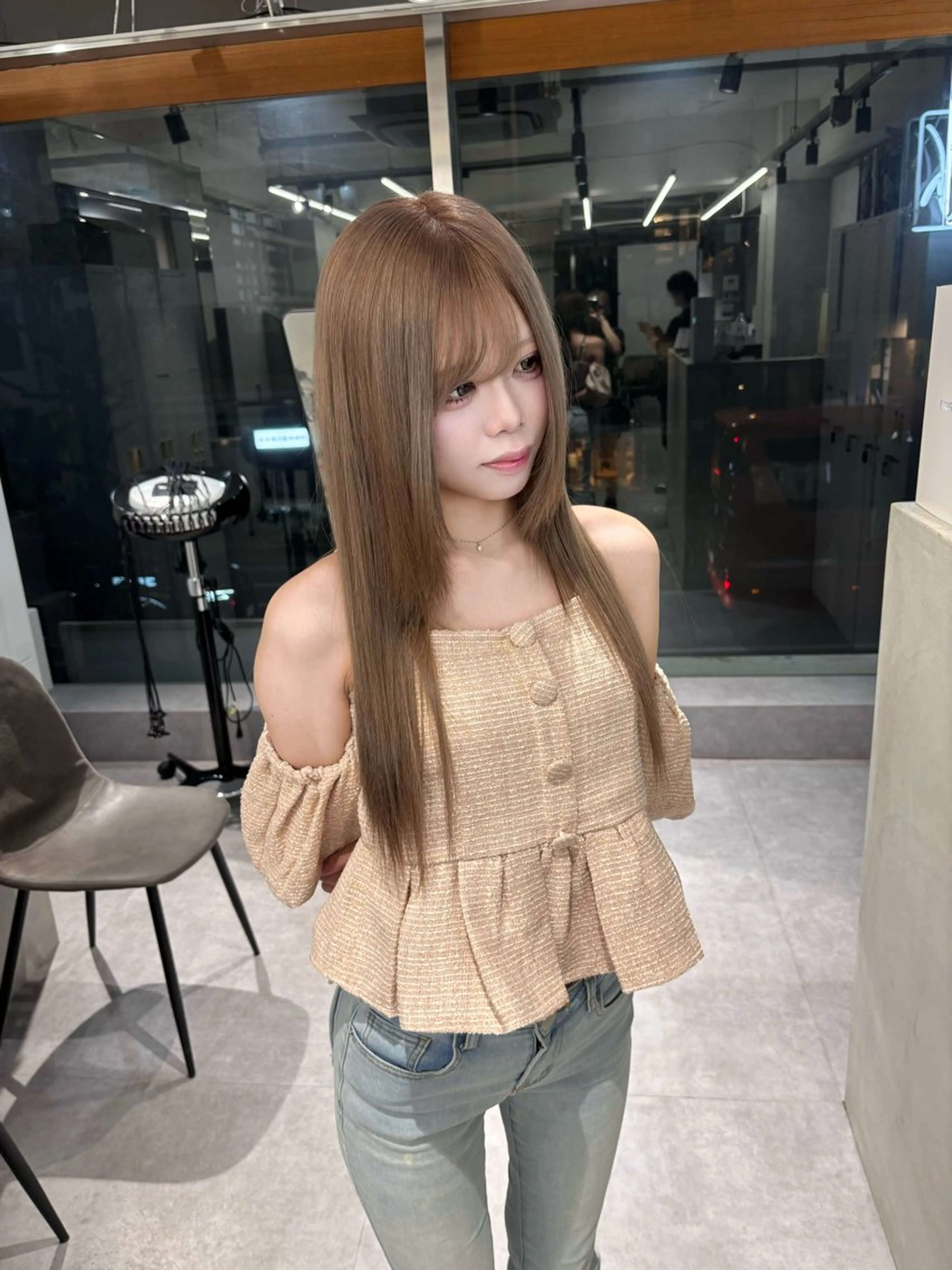 ロング カラー 透明感カラー グレージュ ヘアカラー 西村 理伽のヘアスタイル