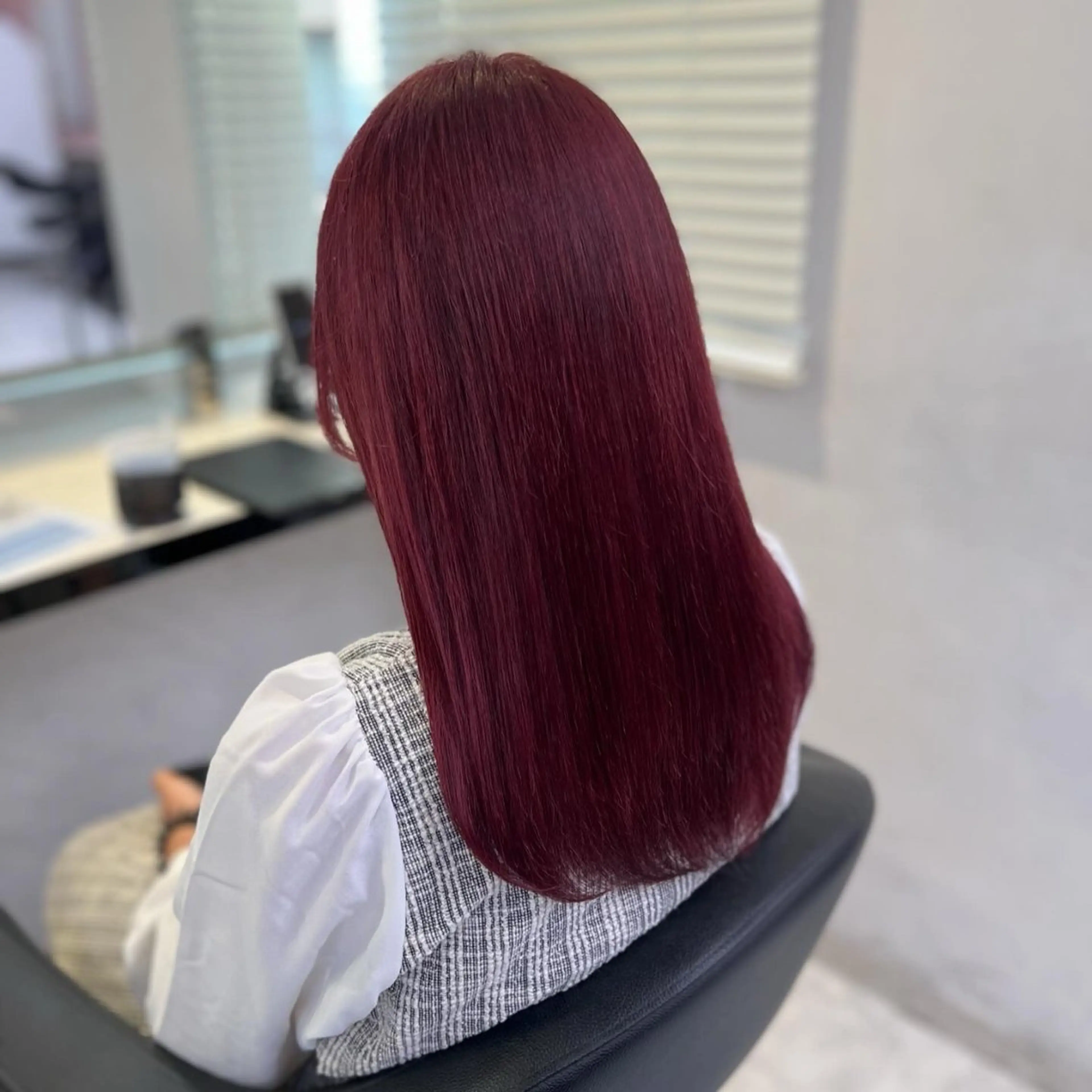 セミロング カラー ヘアアレンジ 🥀レイヤー×ハイト ーントレンドヘア🥀のヘアスタイル