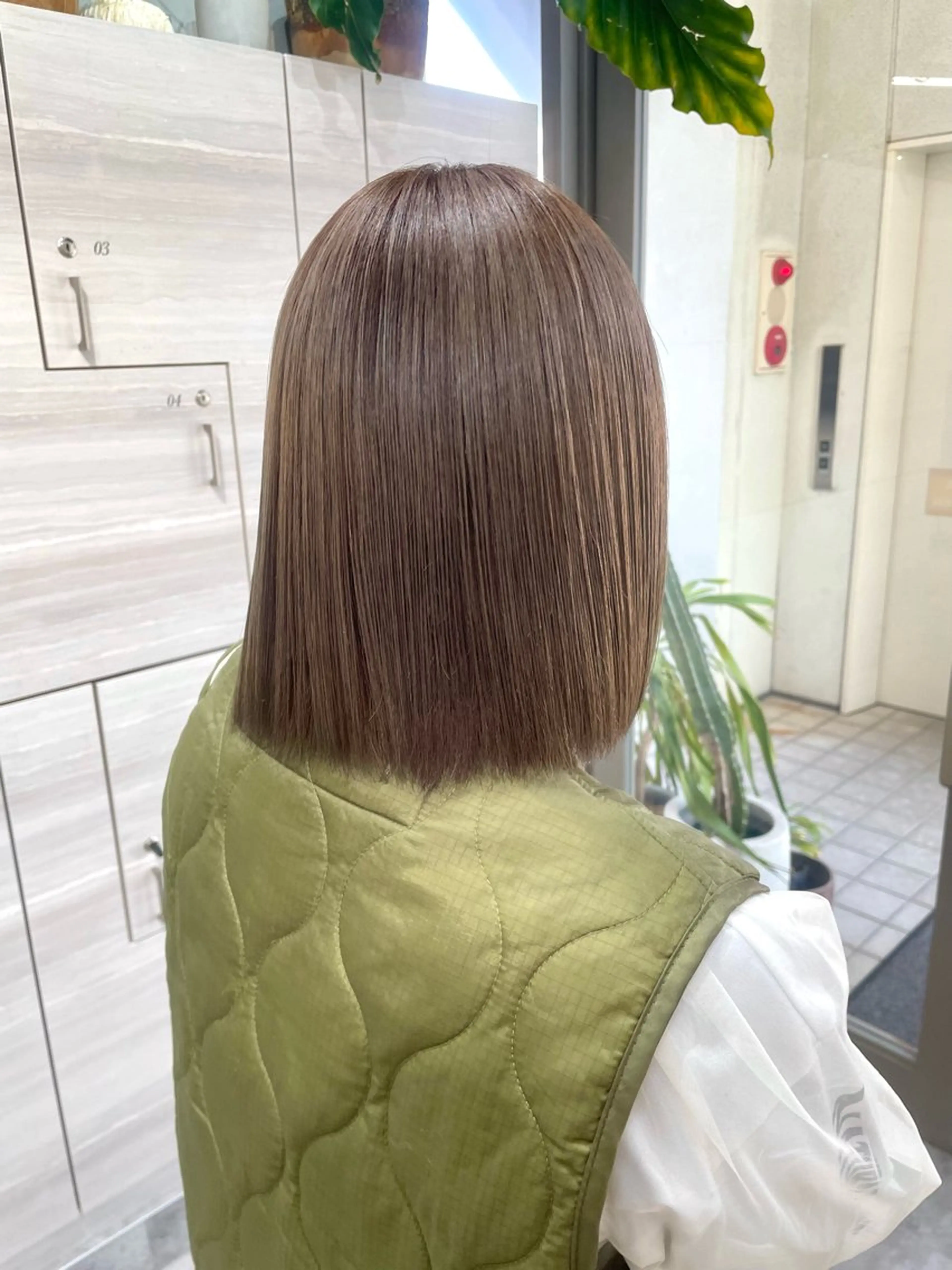 ミディアム カラー ベージュカラー ブリーチ 透明感カラー ブリーチなしカラー カノン/透明感カラー /酸性ストレートのヘアスタイル