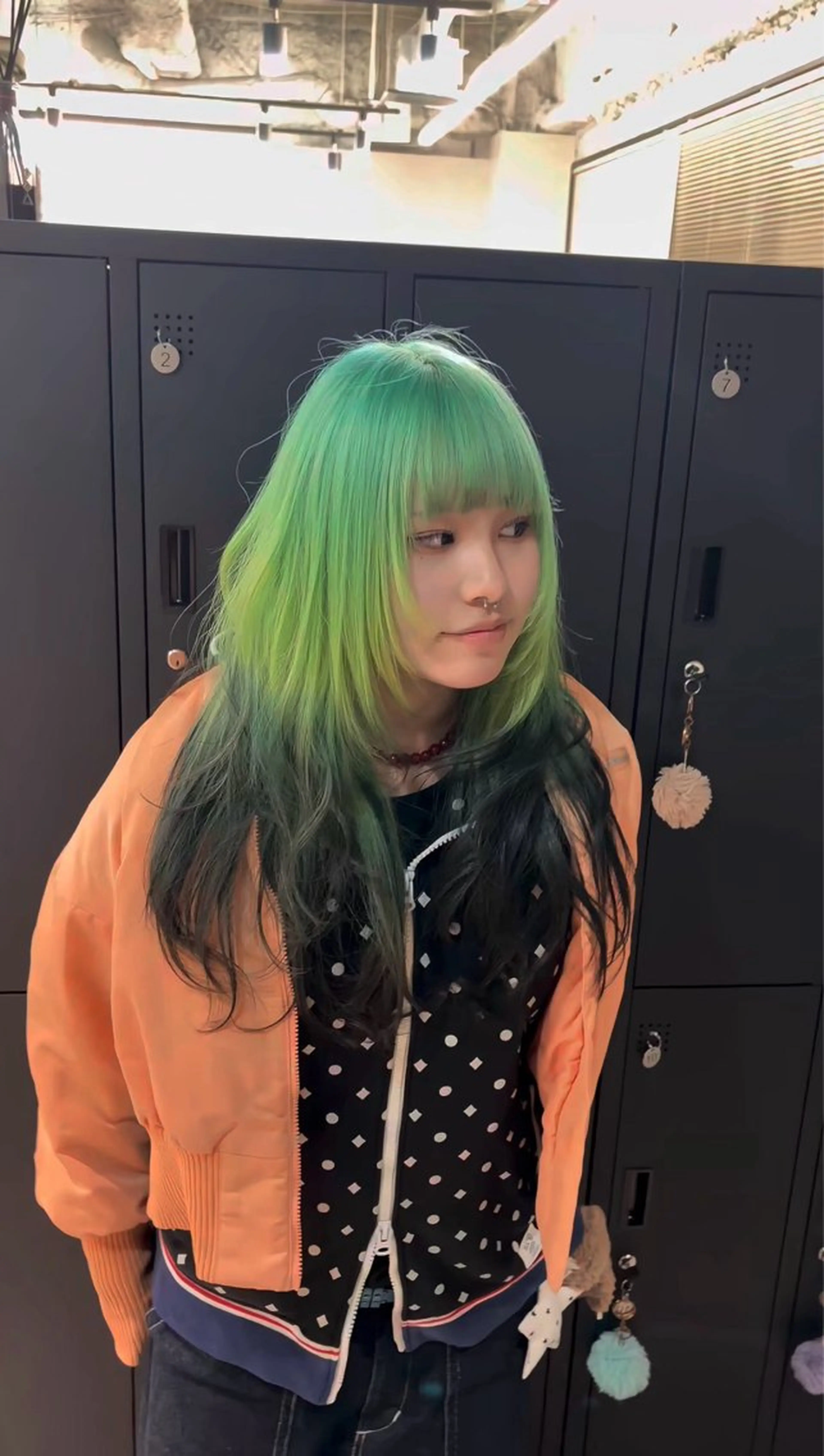 ロング 🌟心斎橋レイヤー 艶ハイトーン/ウルフのその他イメージ