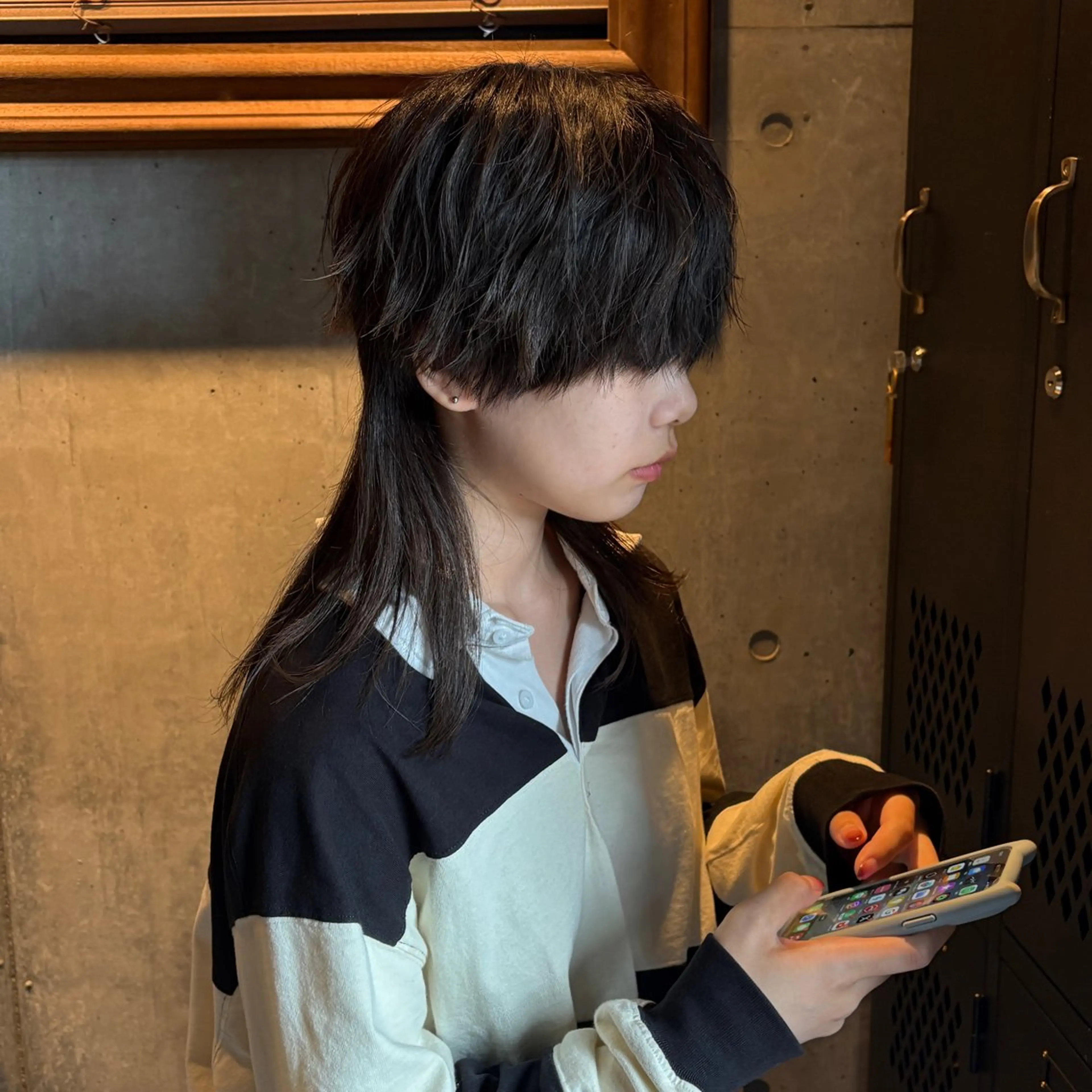 ミディアム ウルフカット 🐺イノウエ サキ🐺のヘアスタイル