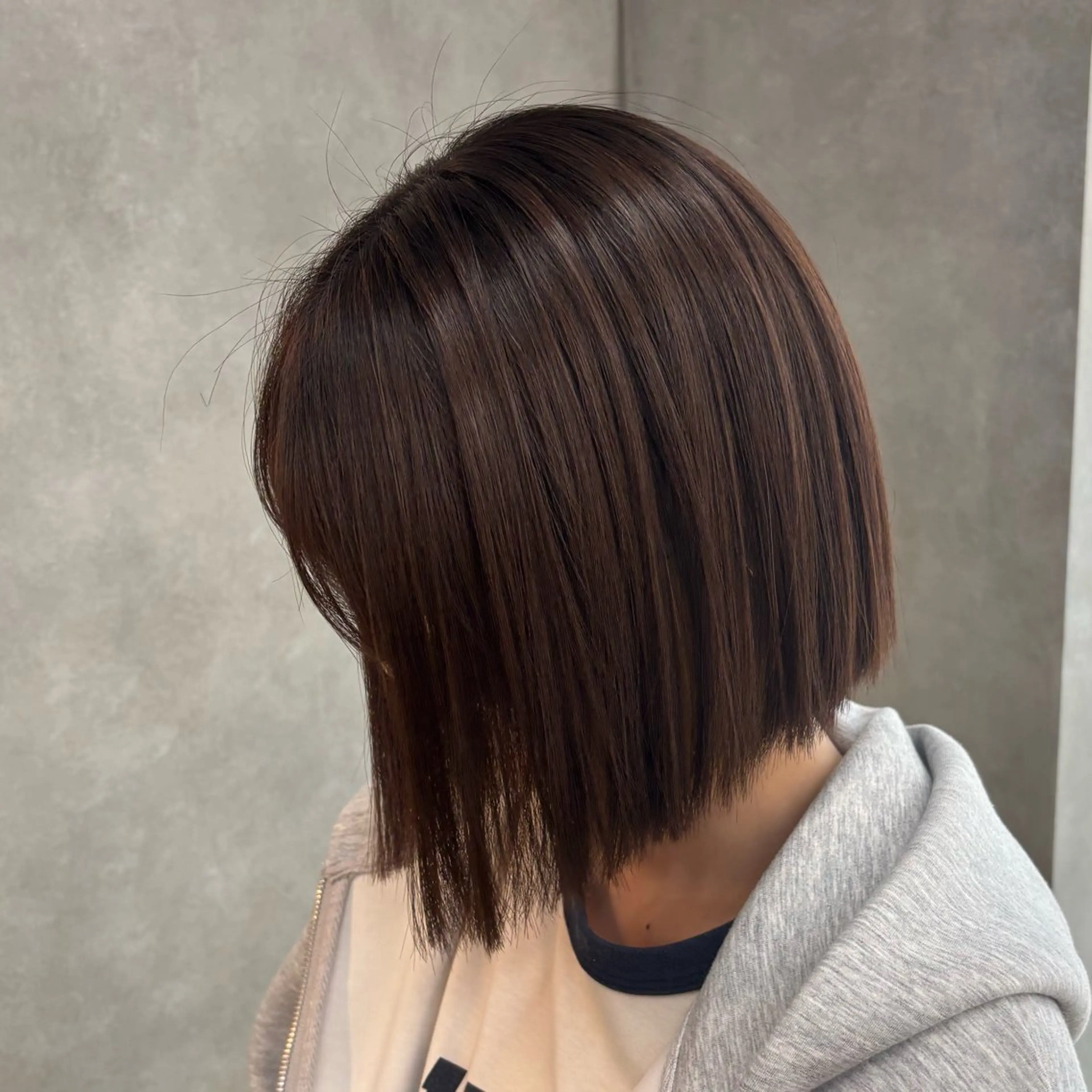 ショート ボブ 酸性ストレート カット BELO OSAKA マオのヘアスタイル