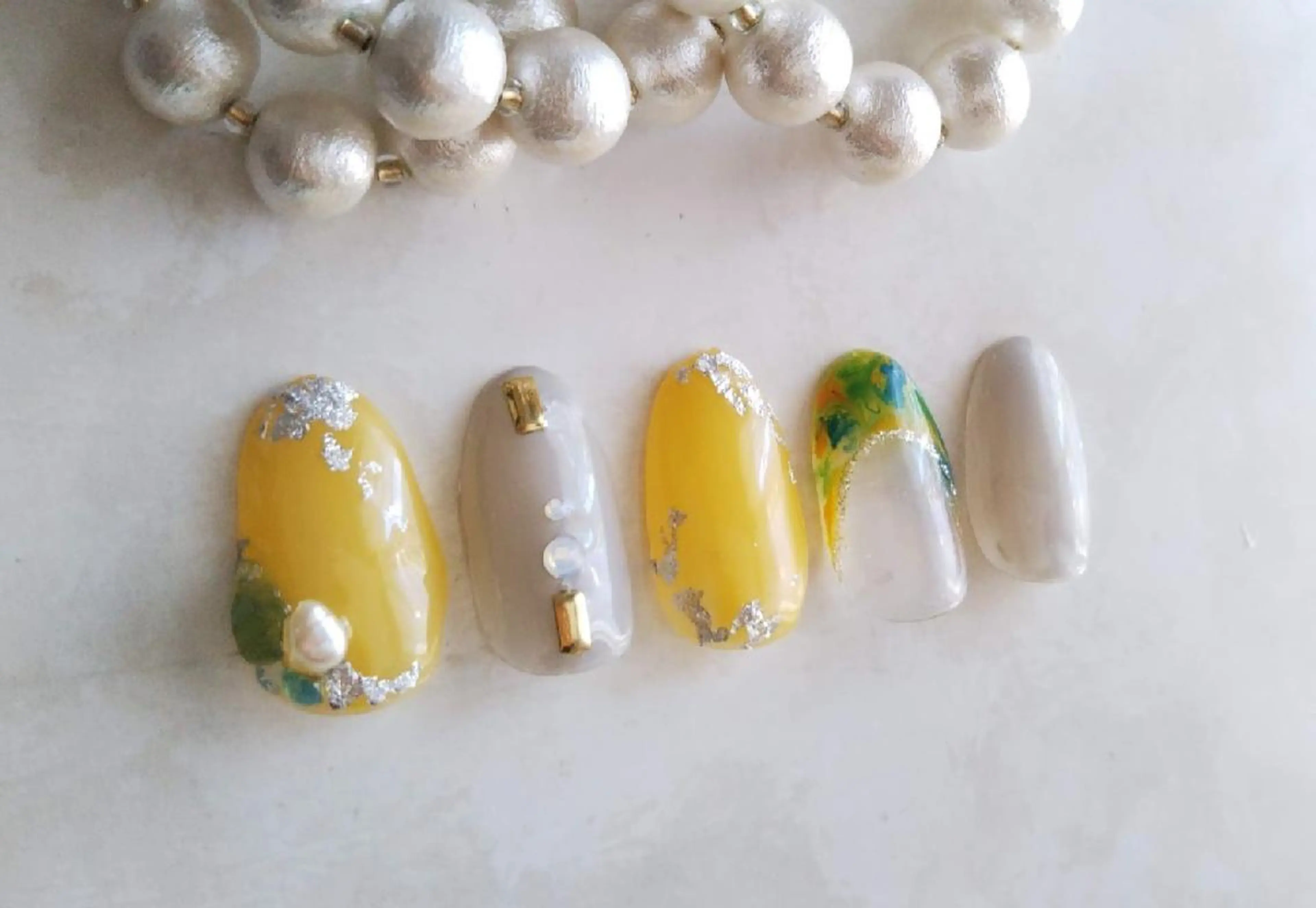 ミディアム ネイル momohana  のネイルデザイン