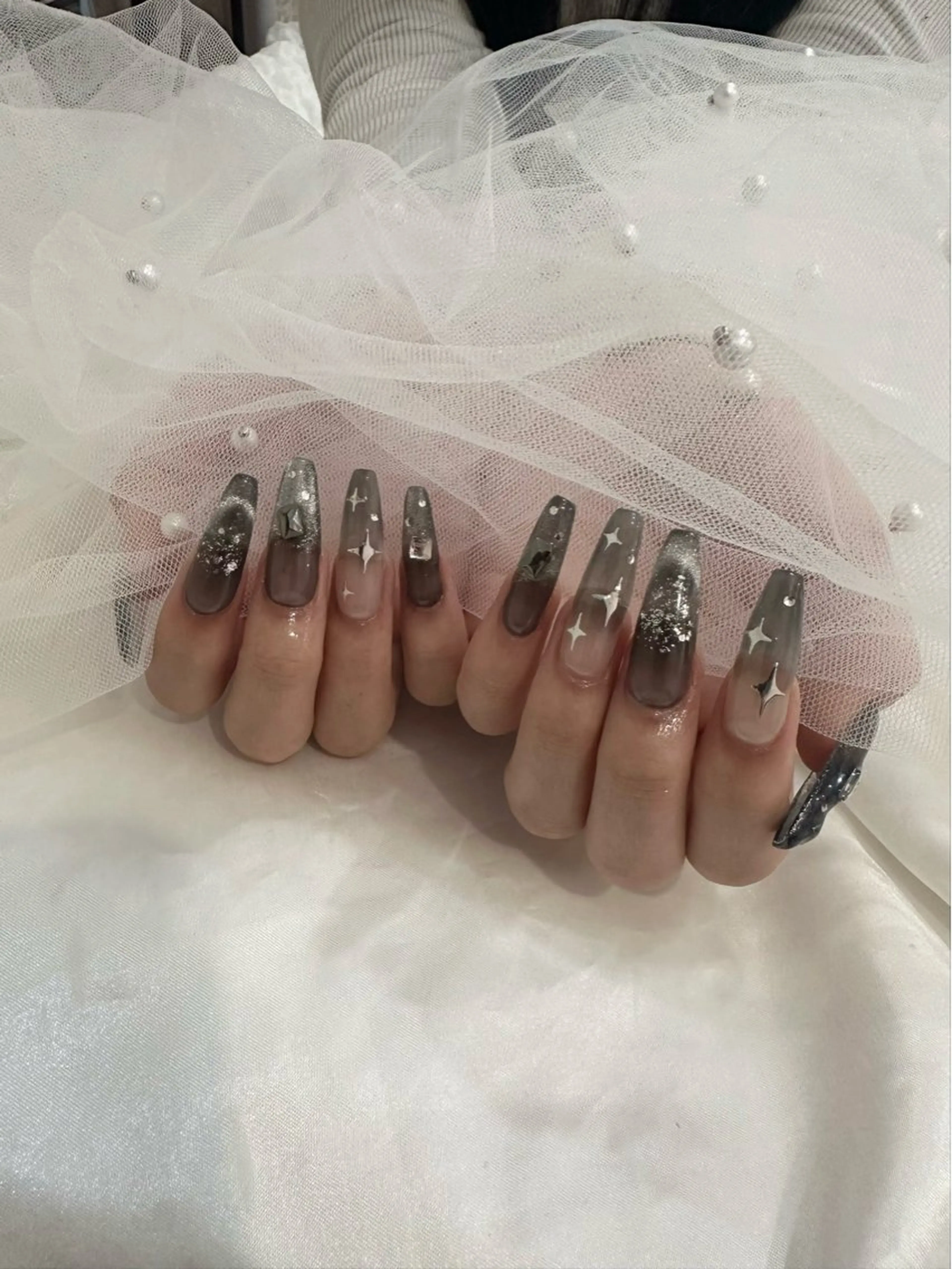 ネイル ハンドネイル SALON  ELVI所属・SARA ♥のネイルデザイン