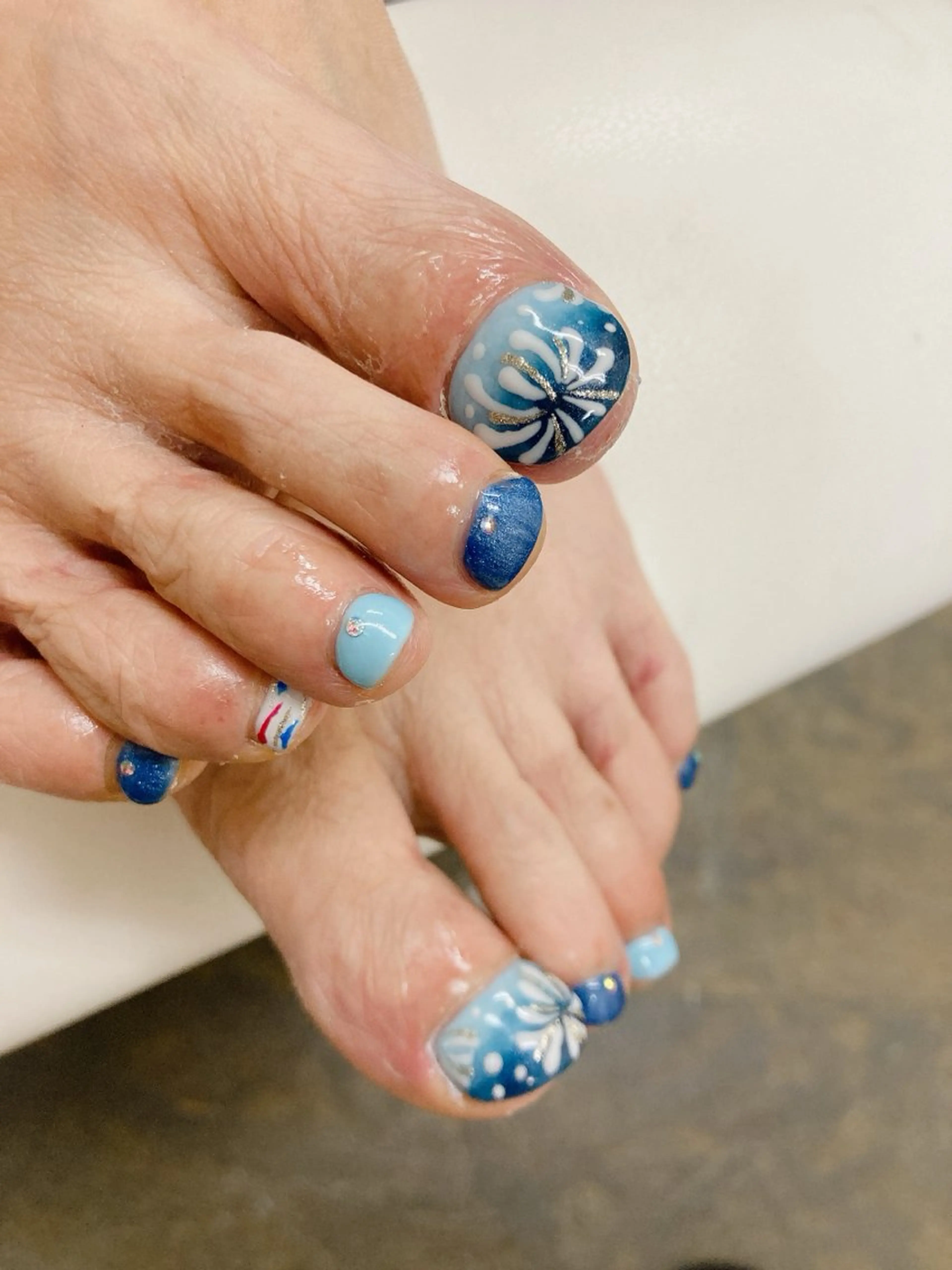 ネイル ECLAT エクラ所属・寺山 千鶴のネイルデザイン