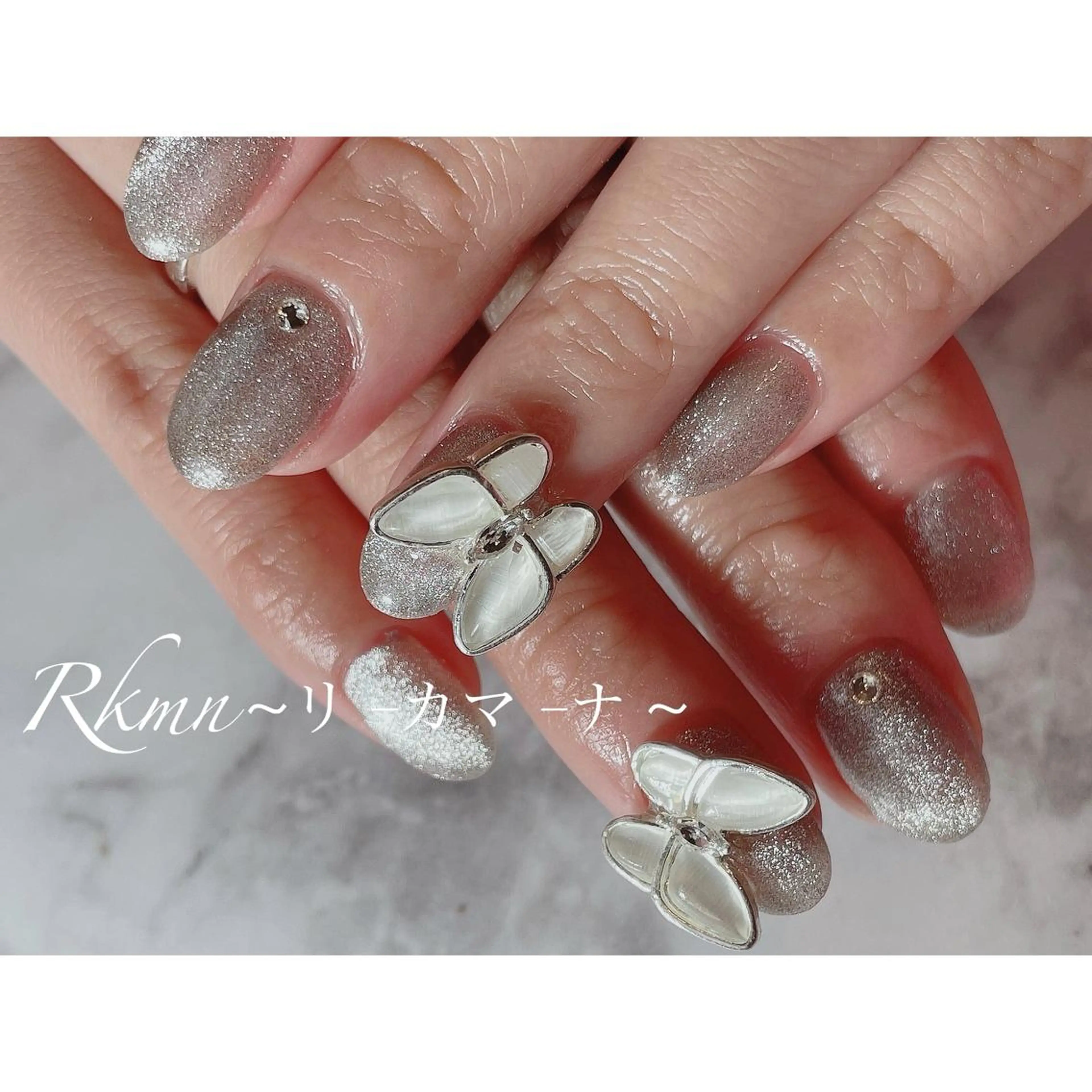 ネイル アートネイル マグネットネイル シルバー 春ネイル ハンドネイル フットネイル ハンドケア Rkmn ~リ-カマ-ナ~のネイルデザイン