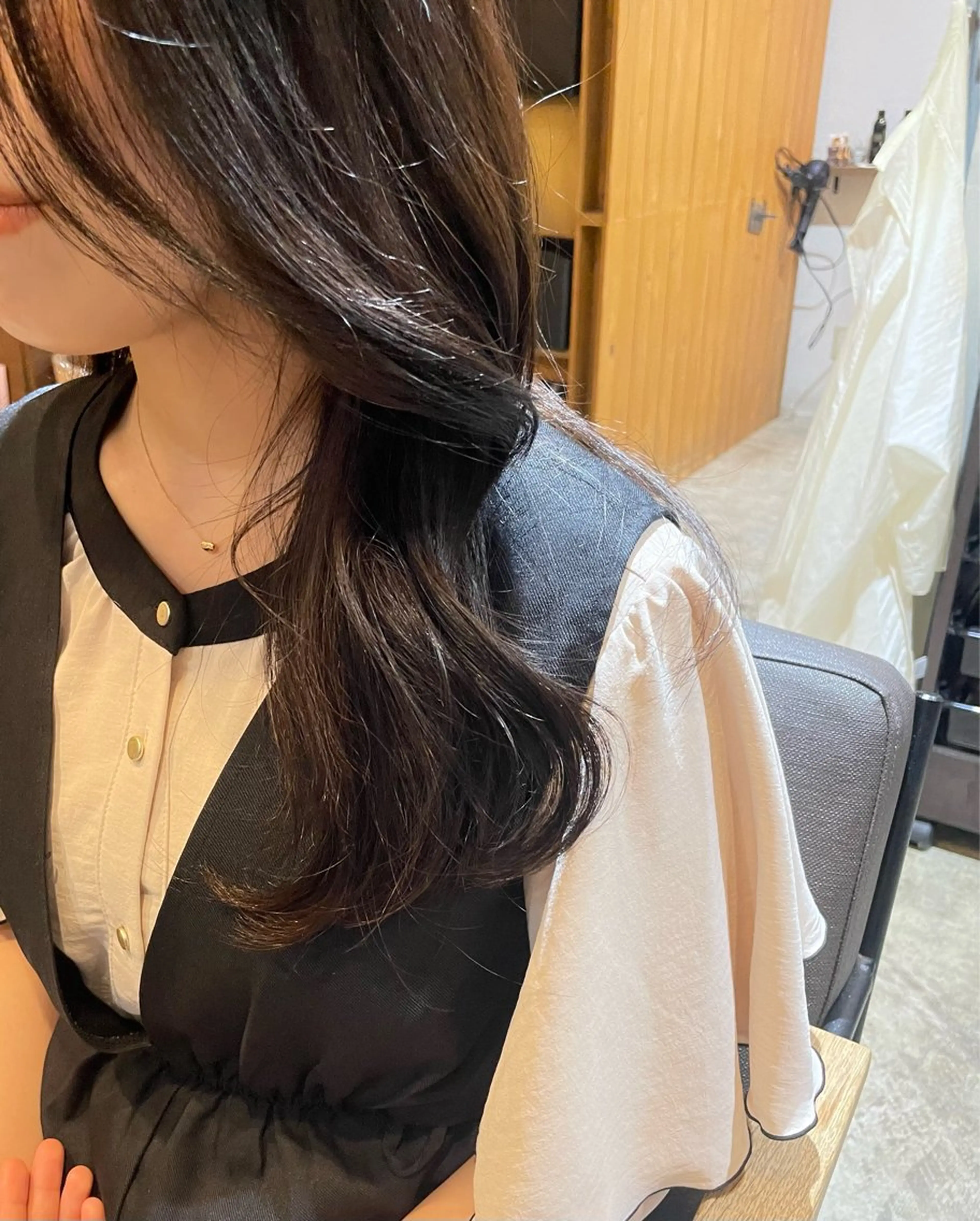 セミロング NARI 《撮影モデル募集中》のヘアスタイル