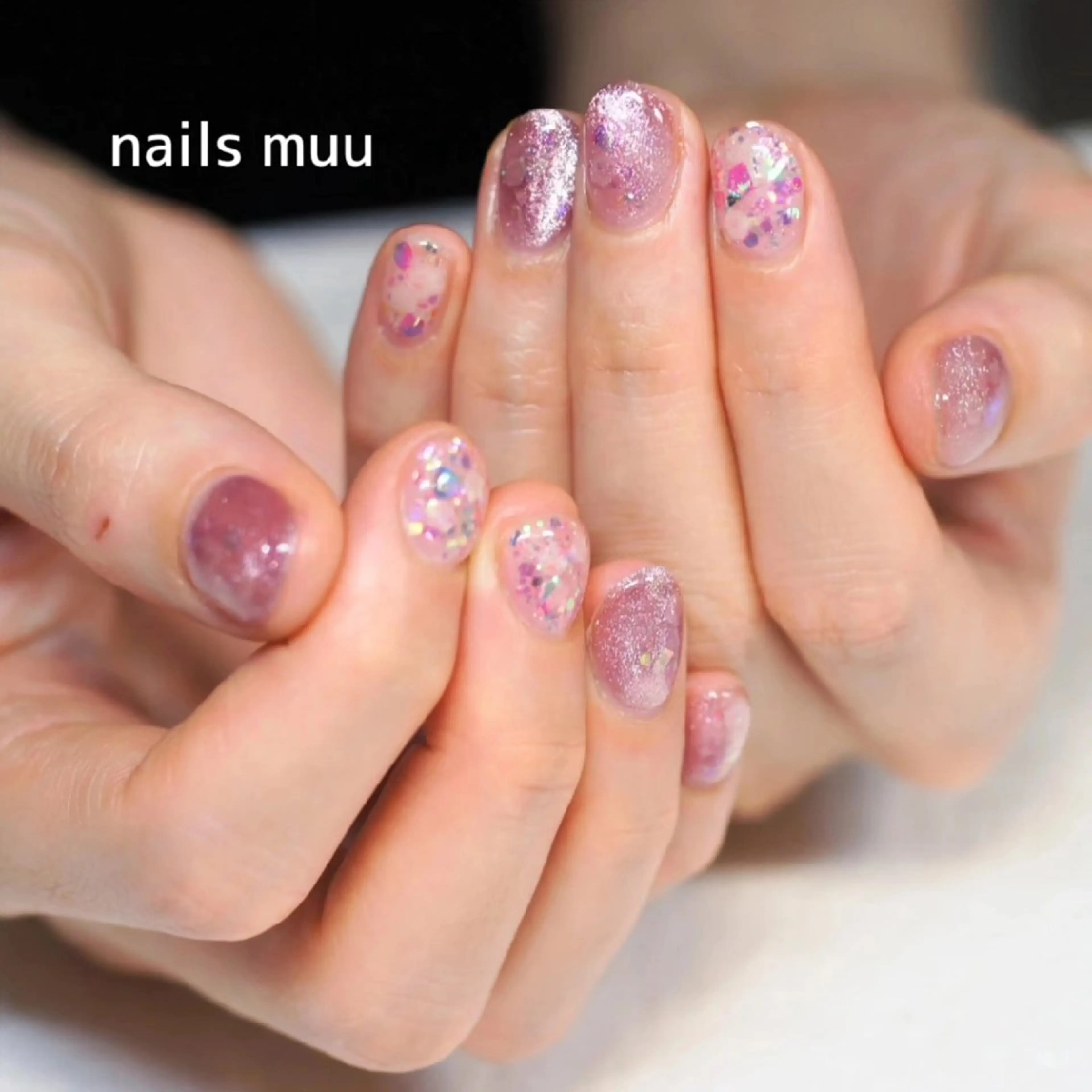 ネイル キラキラネイル ラメ(グリッター) マグネットネイル ピンク nails muu まゆのネイルデザイン