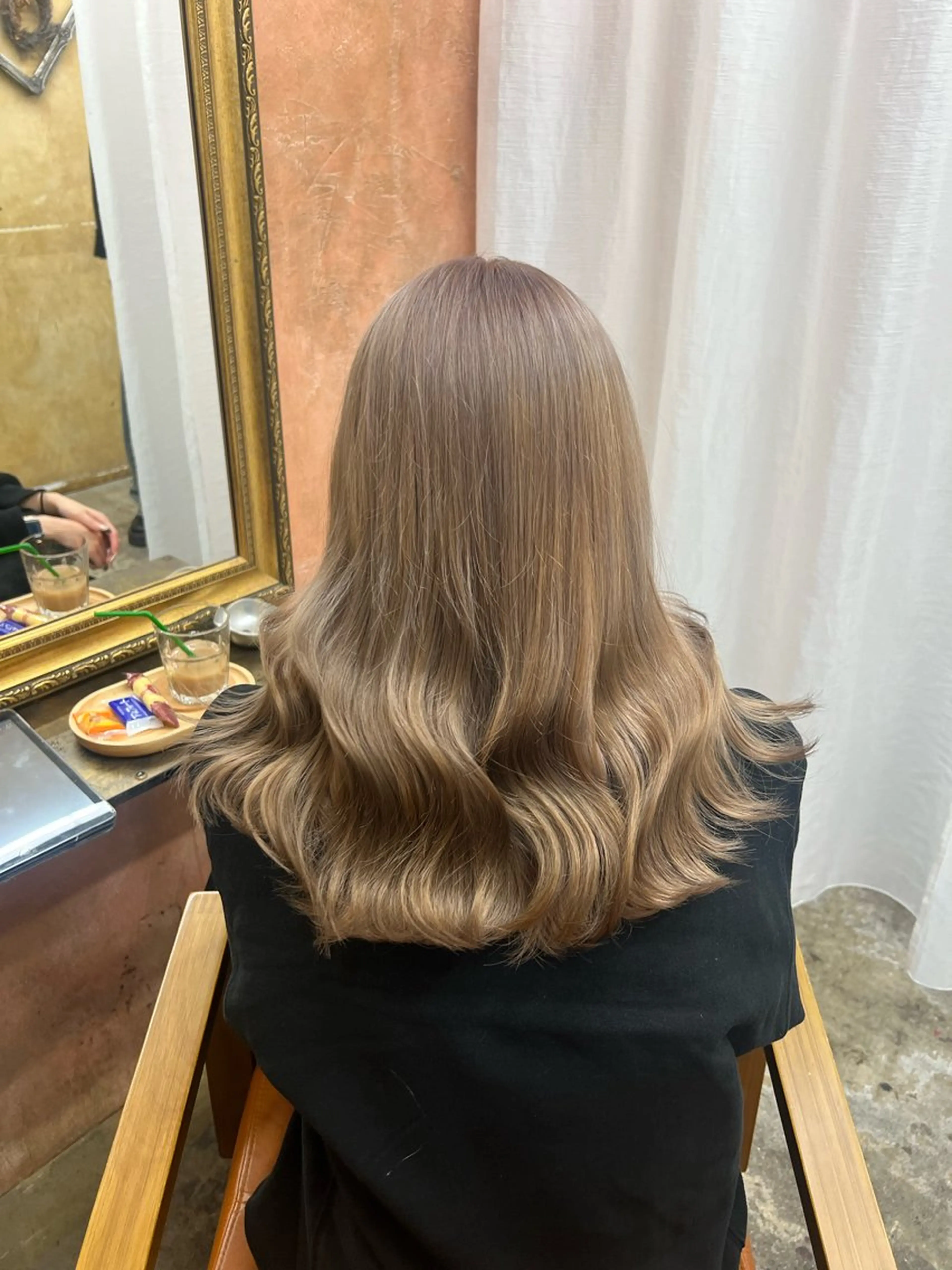 ロング ヘアカラー ともざねゆか UniQ/岡山駅のヘアスタイル