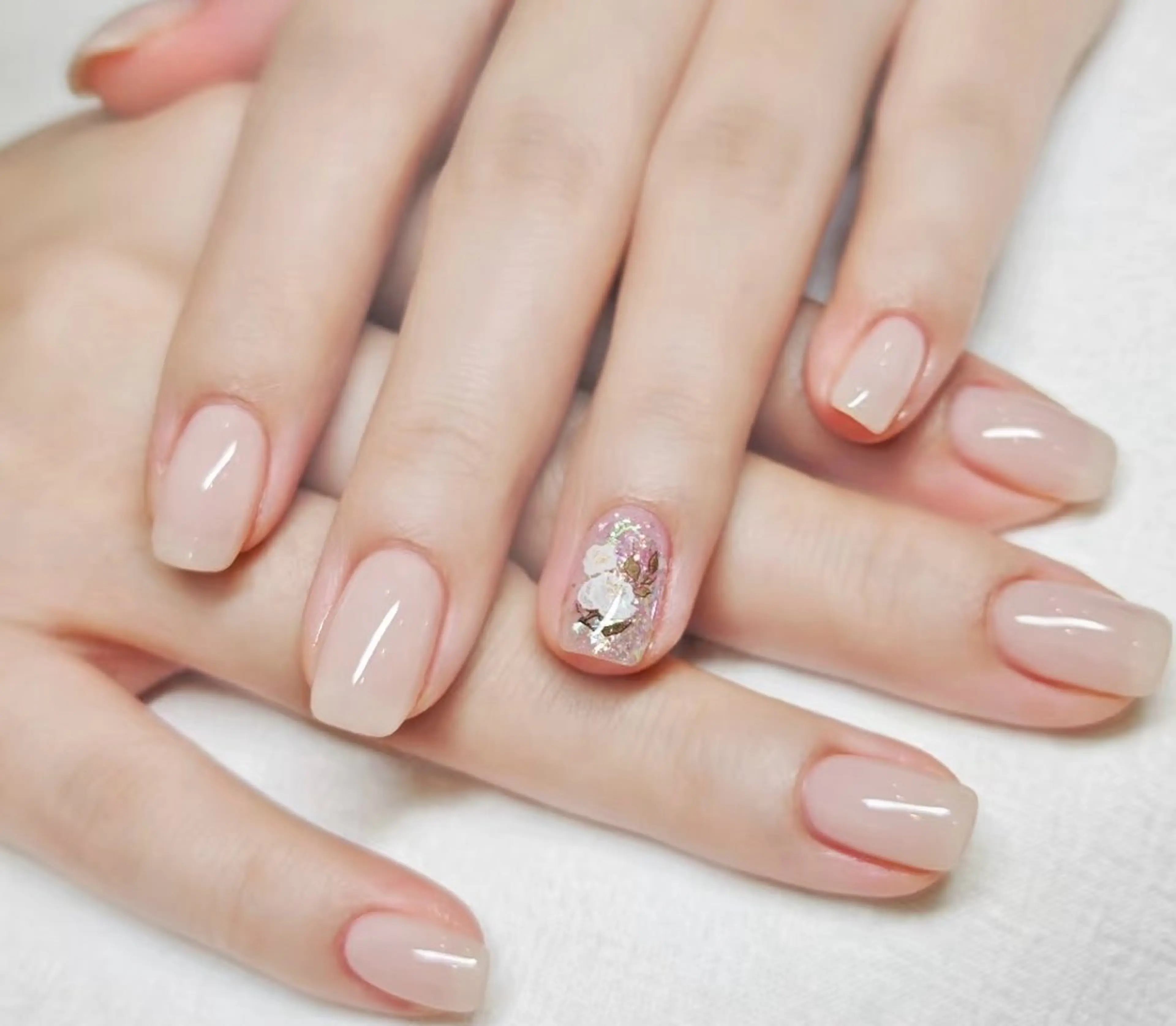 ネイル 高木 維麗絲のネイルデザイン