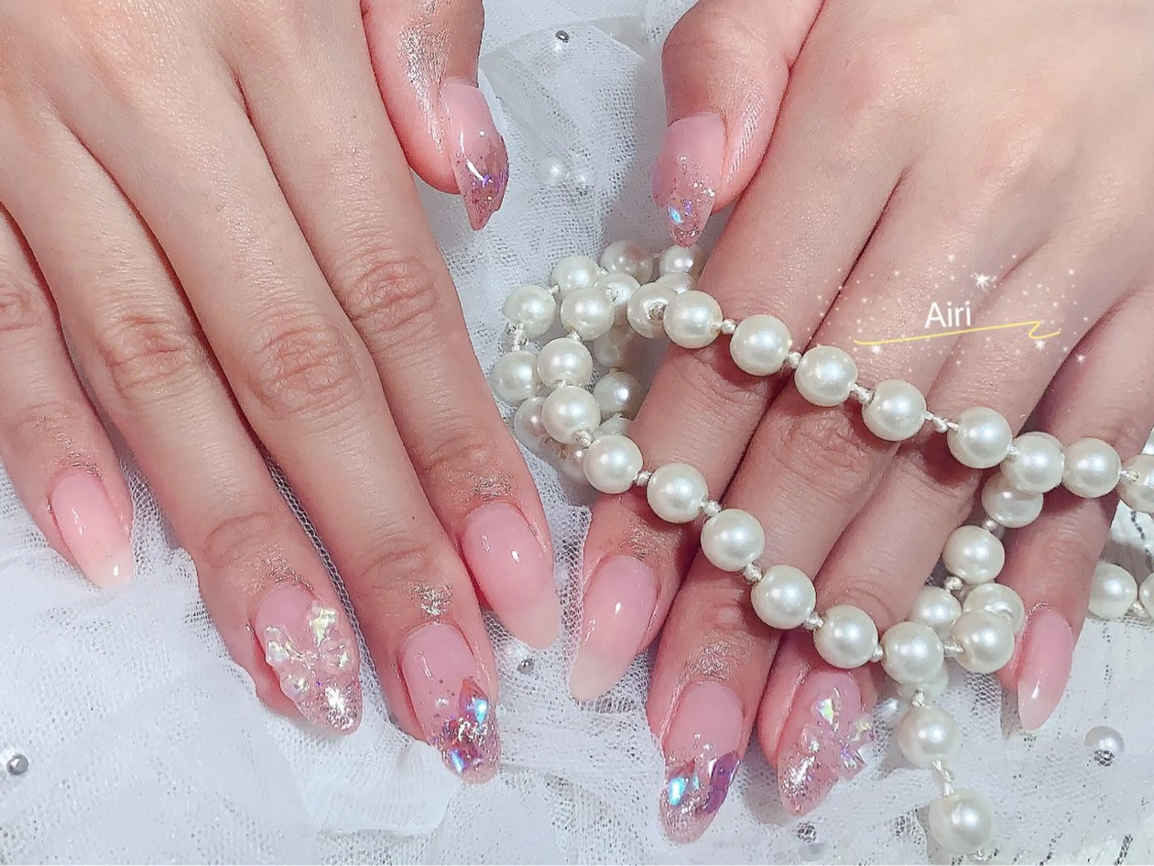 ネイル ハンドネイル ネイルサロンAiri 長さ出し·シンプルのネイルデザイン