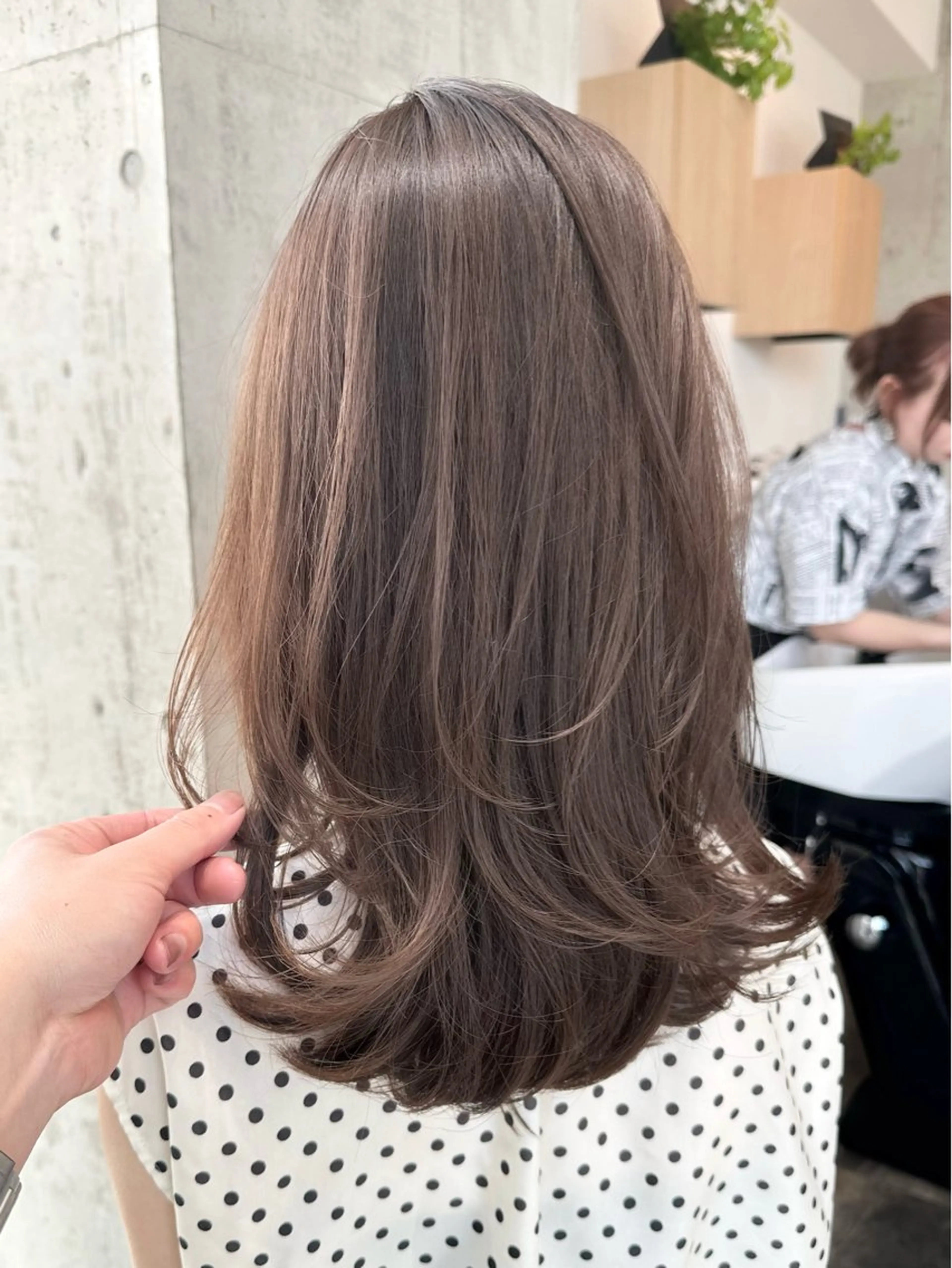 ミディアム レイヤーカット ✨透明感カラー/縮毛 恵比寿HAYATO✨のヘアスタイル