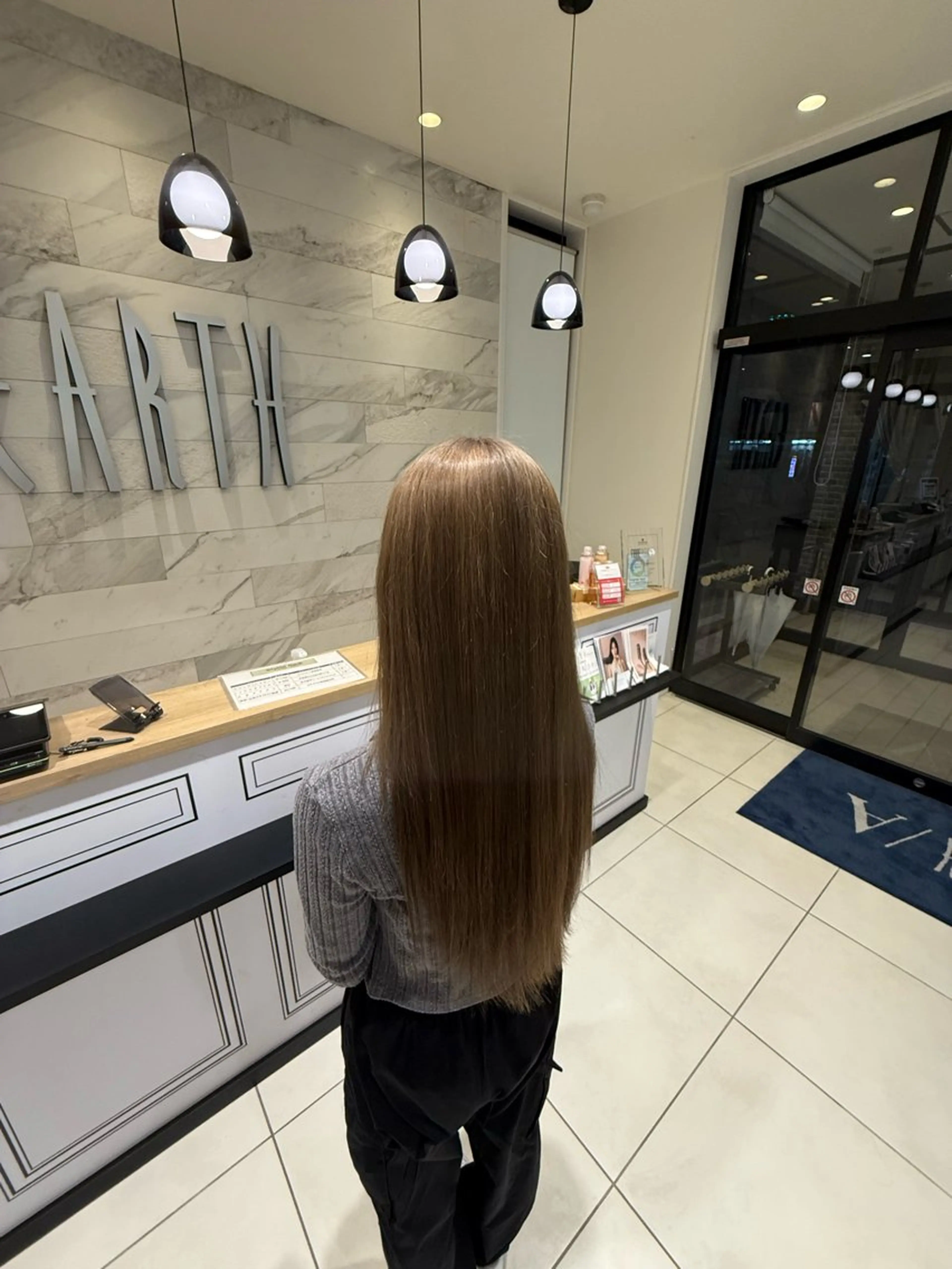 ロング 会田 寧生のヘアスタイル