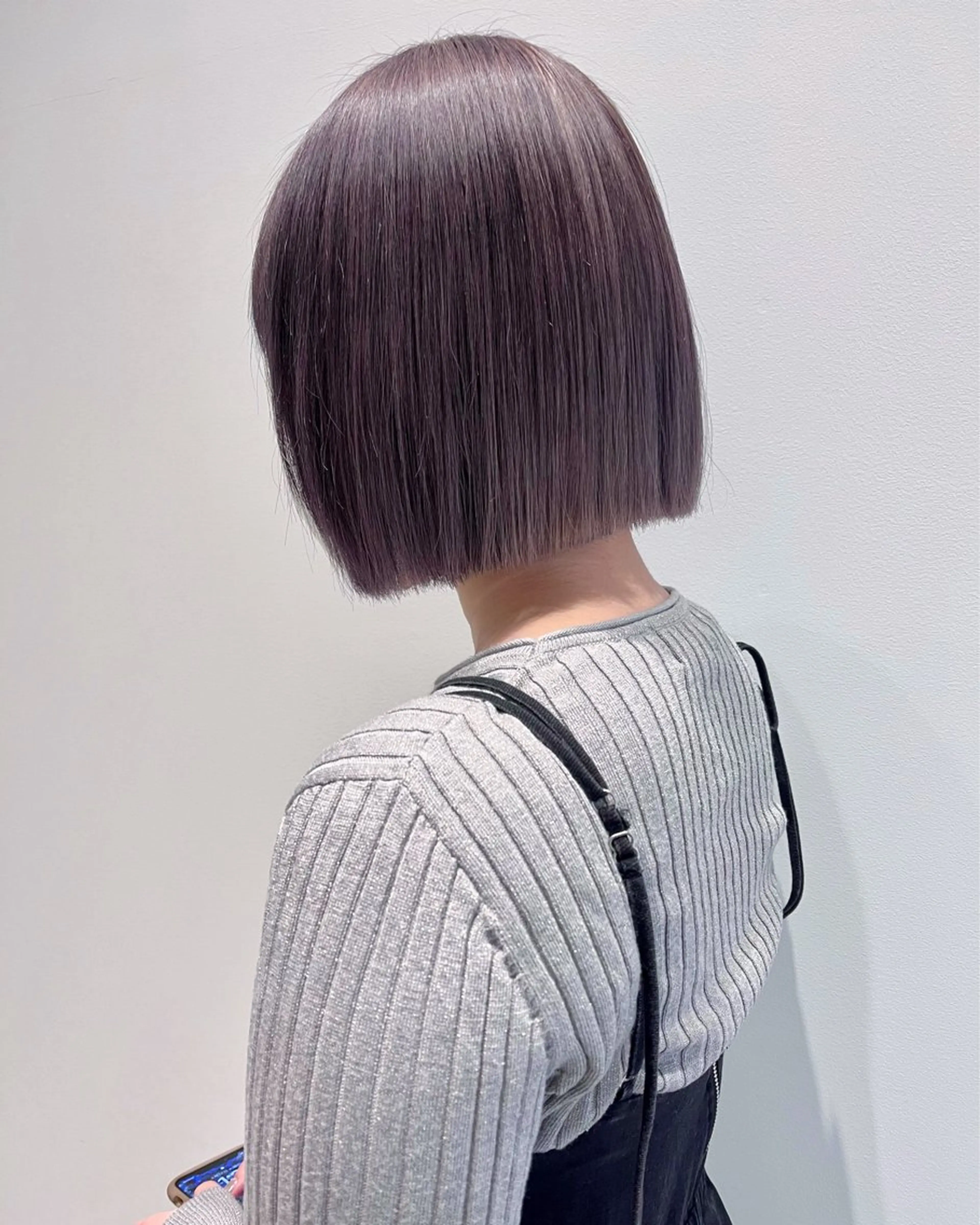 ミディアム カラー ブリーチ グレージュ ラベンダーカラー ラベンダーグレージュ ラベンダーグレー iLi 《イリ》のヘアスタイル