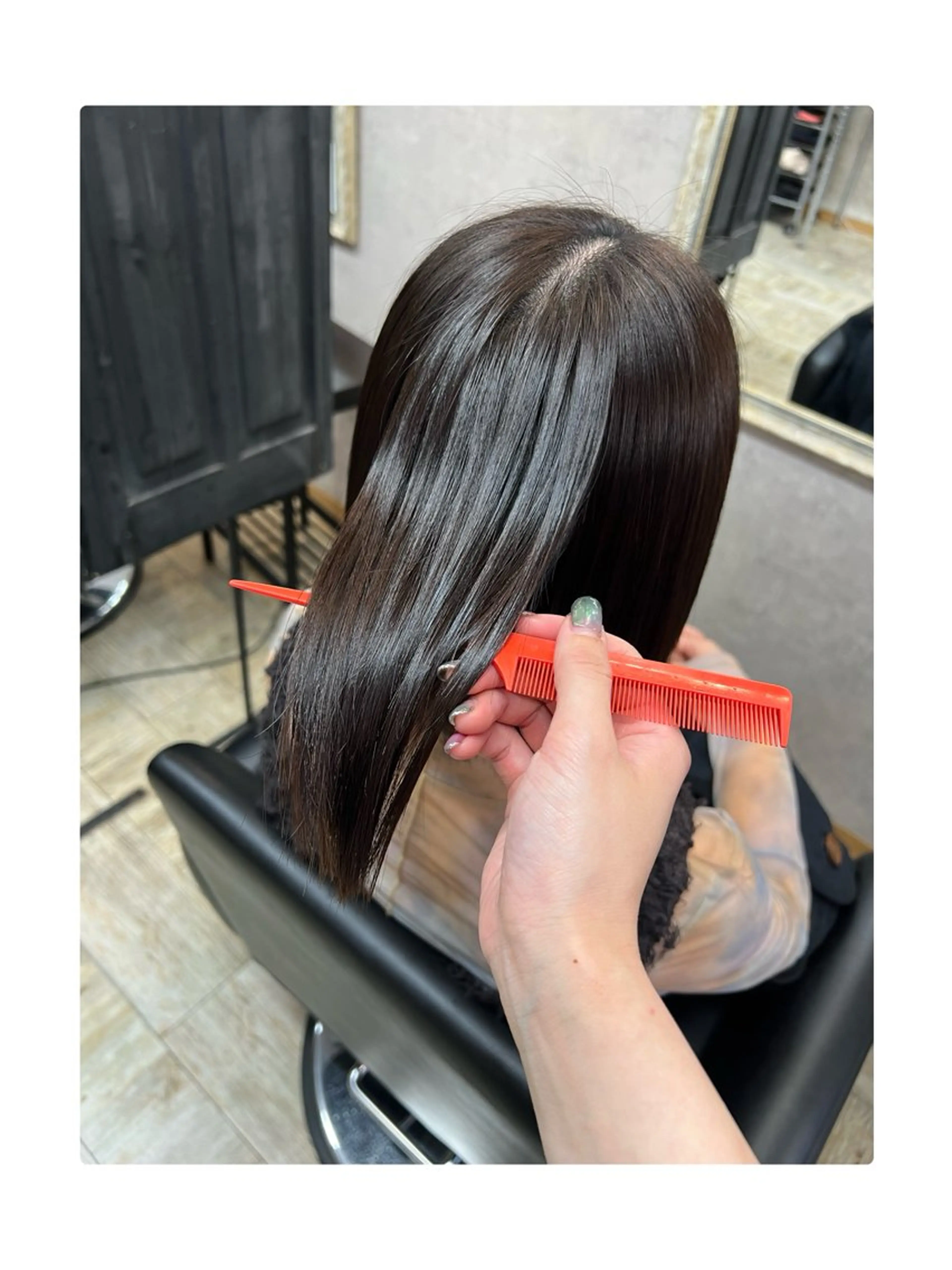 ロング 縮毛矯正 高島 梨瑚のヘアスタイル