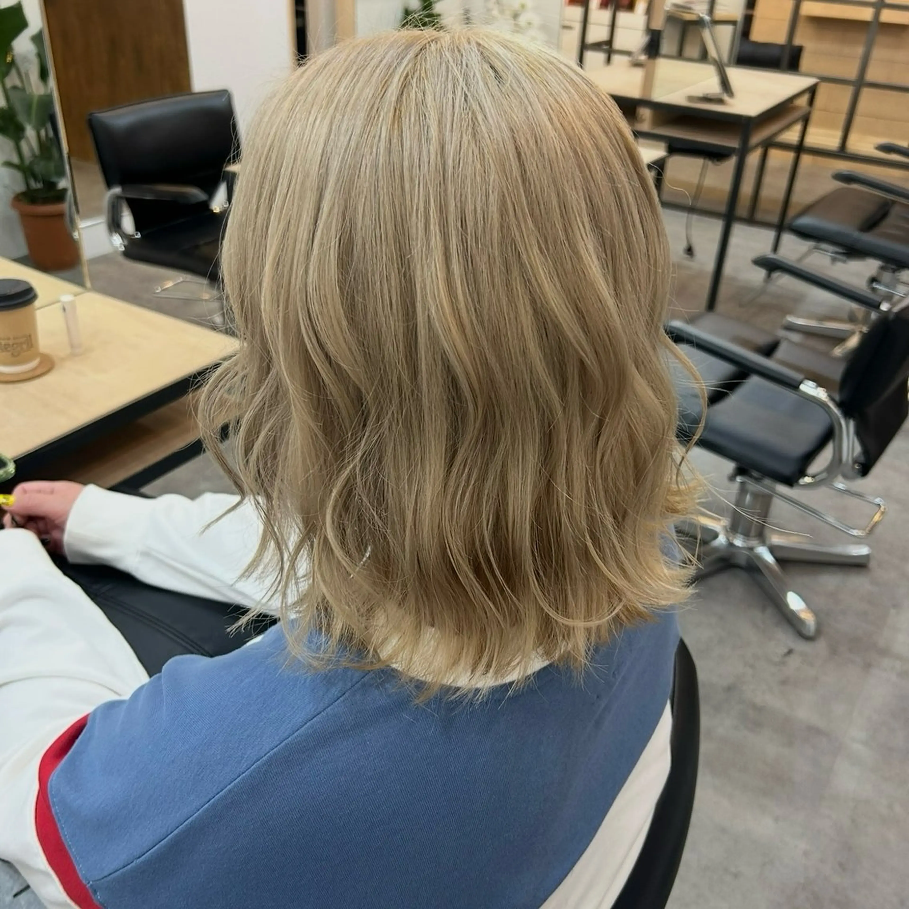 ミディアム カラー ヘアカラー トリートメント 立花 ふたば🌱のヘアスタイル