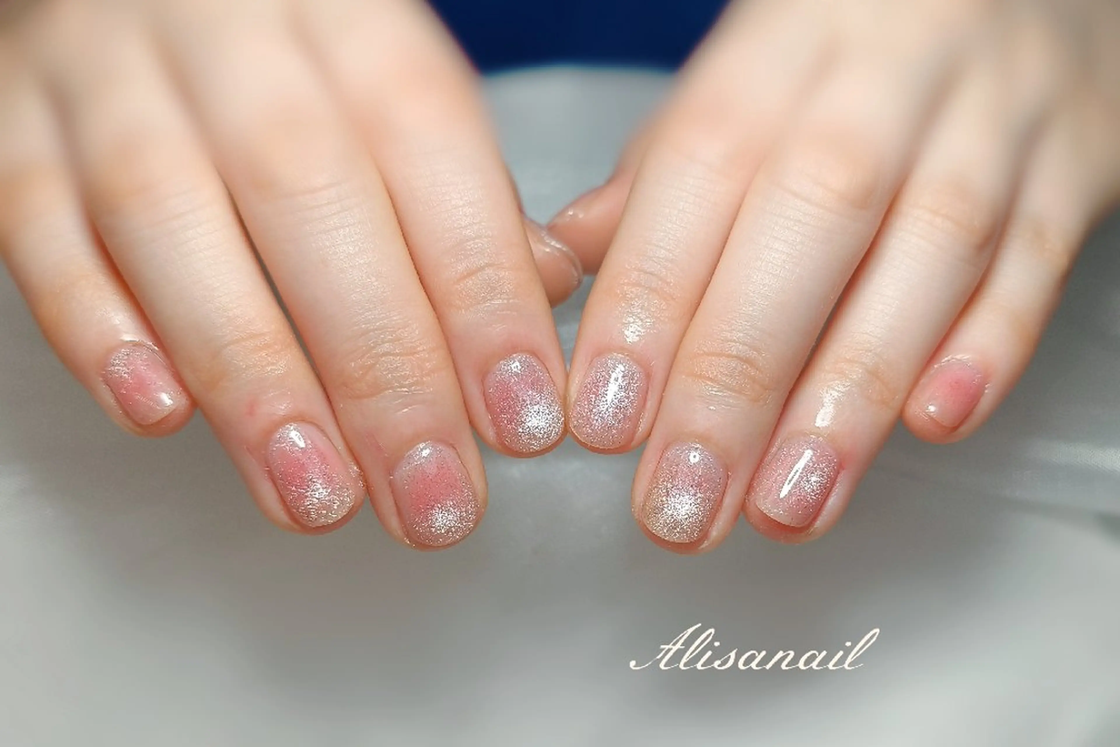 ネイル チークネイル キラキラネイル マグネットネイル マグネットワンカラー ワンカラーネイル エ ンのネイルデザイン