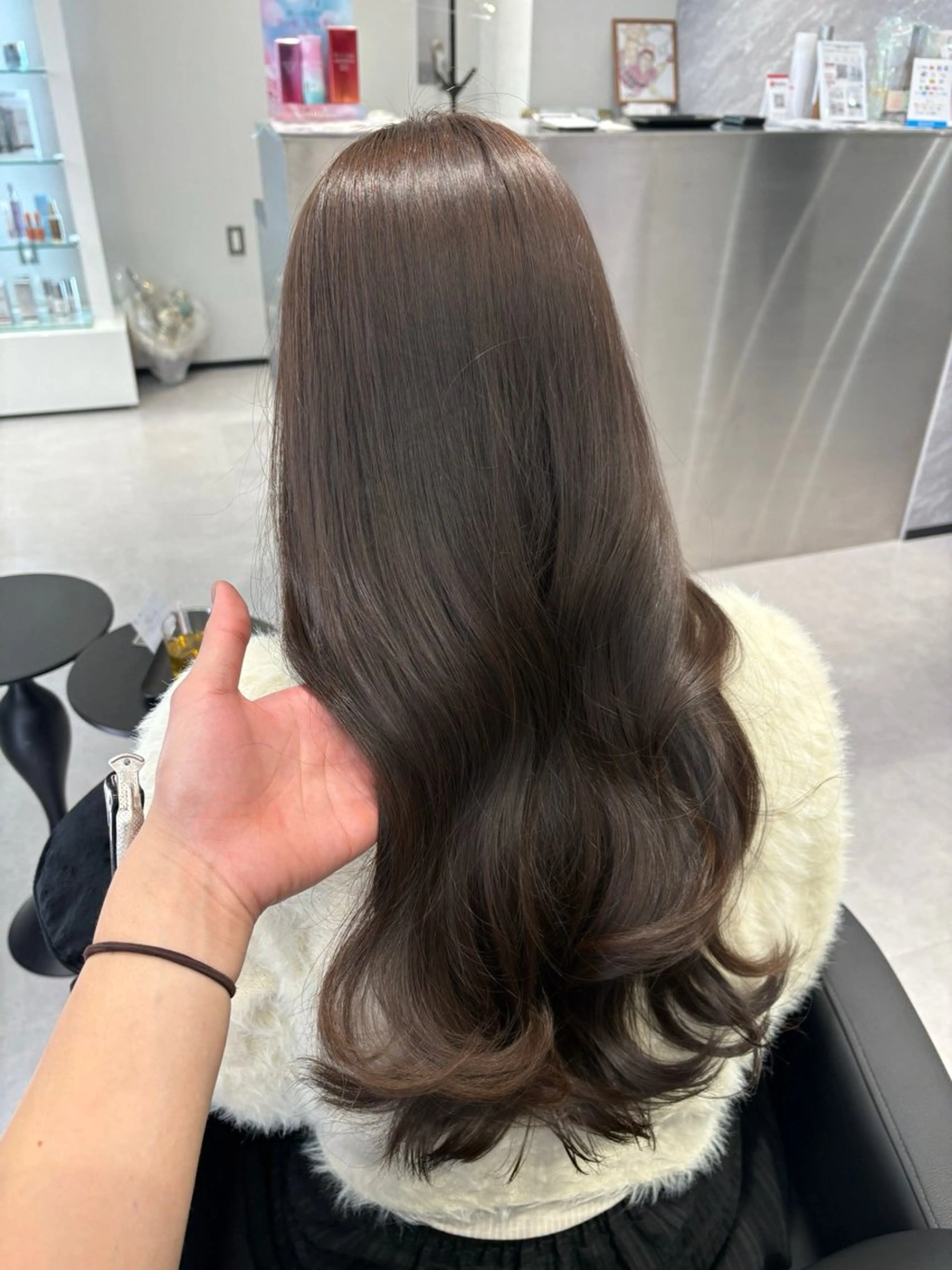 ロング カラー ブリーチ ブリーチなしカラー カット ヘアカラー 堀江/透明感 ベージュ/白川幸太のヘアスタイル