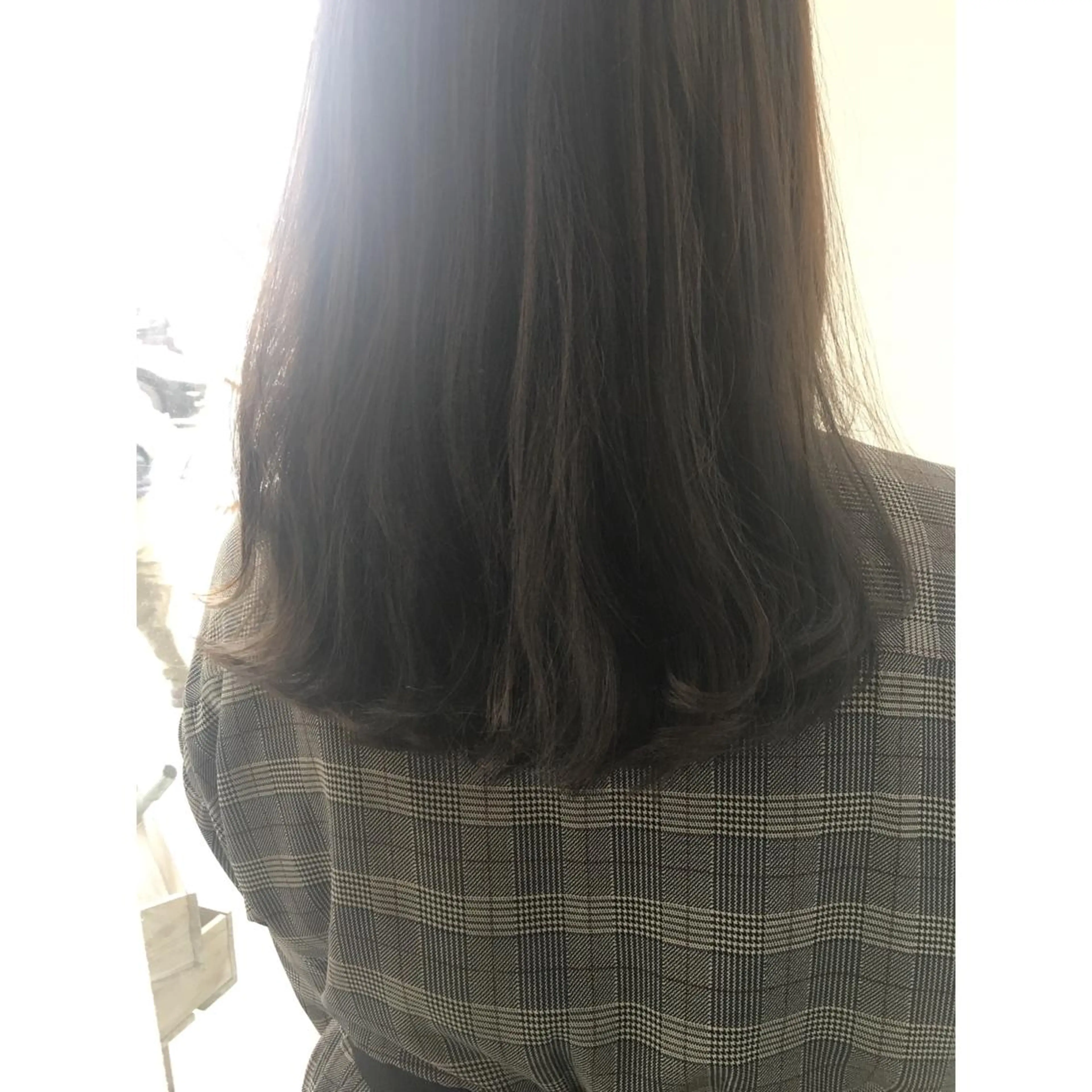 セミロング カラー カット ヘアカラー fio マナミのヘアスタイル