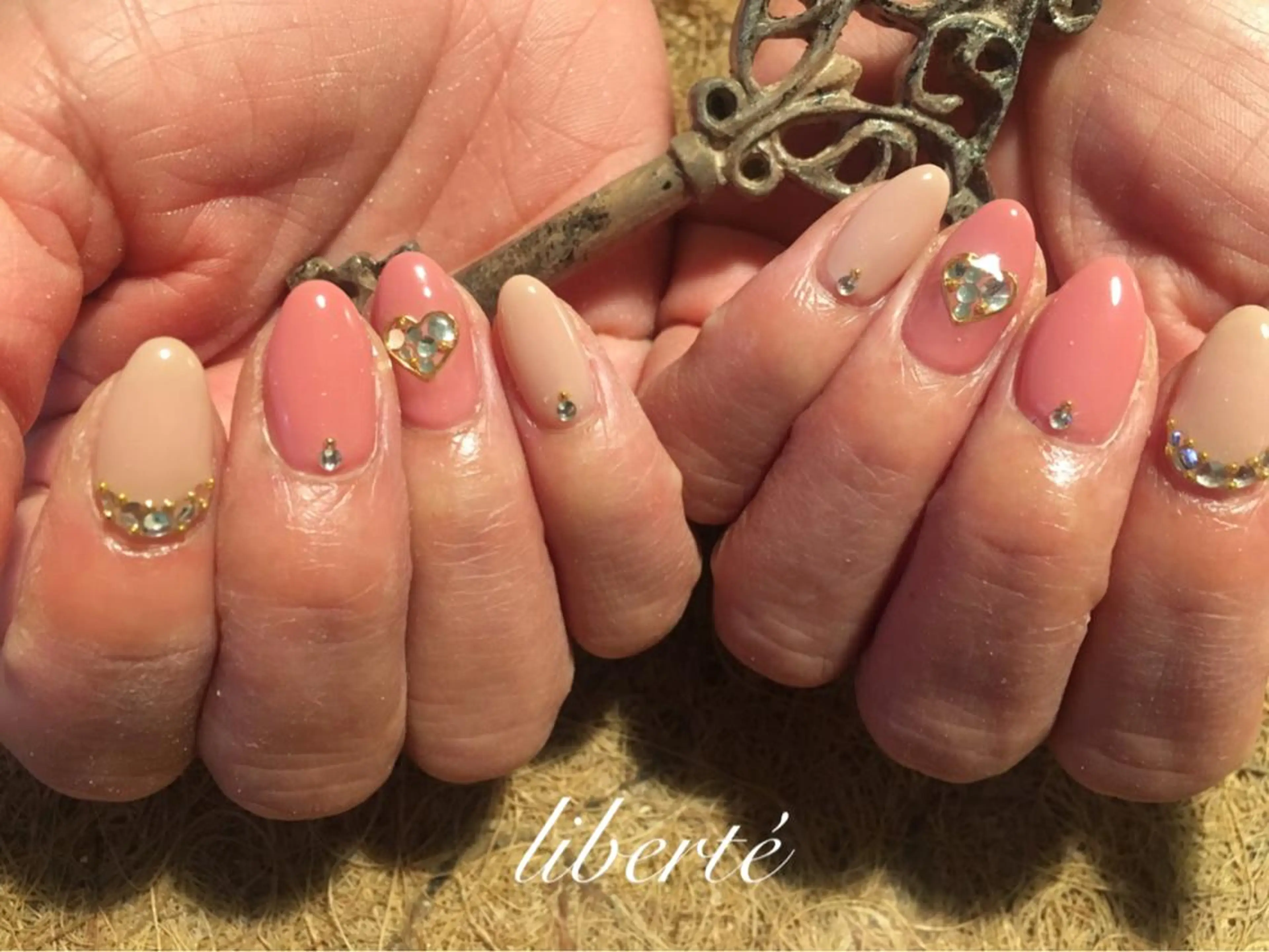 ネイル liberté (リベルテ)のネイルデザイン