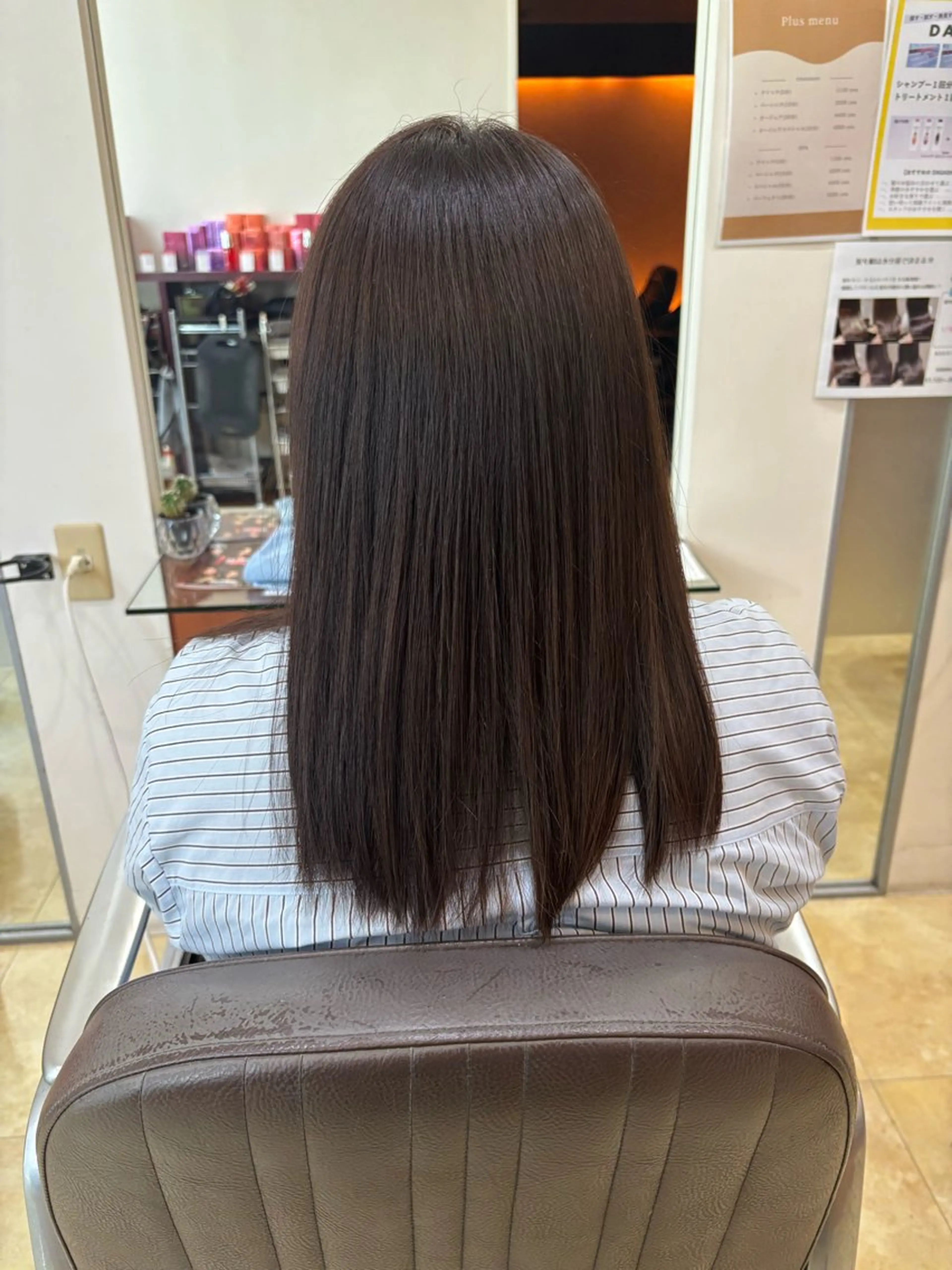 セミロング 尾崎 優花のヘアスタイル