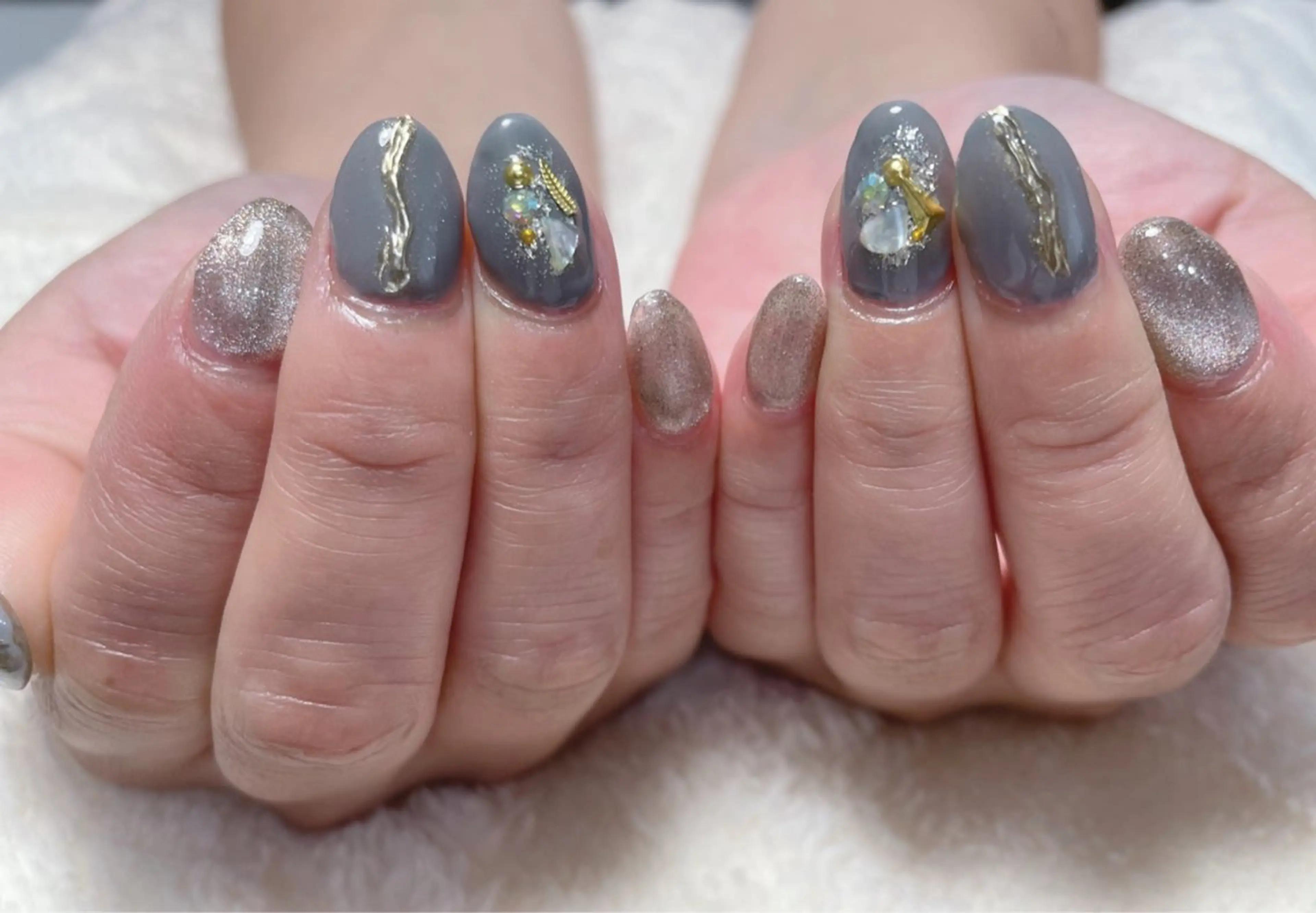 ネイル ニュアンスネイル K Akaneのネイルデザイン