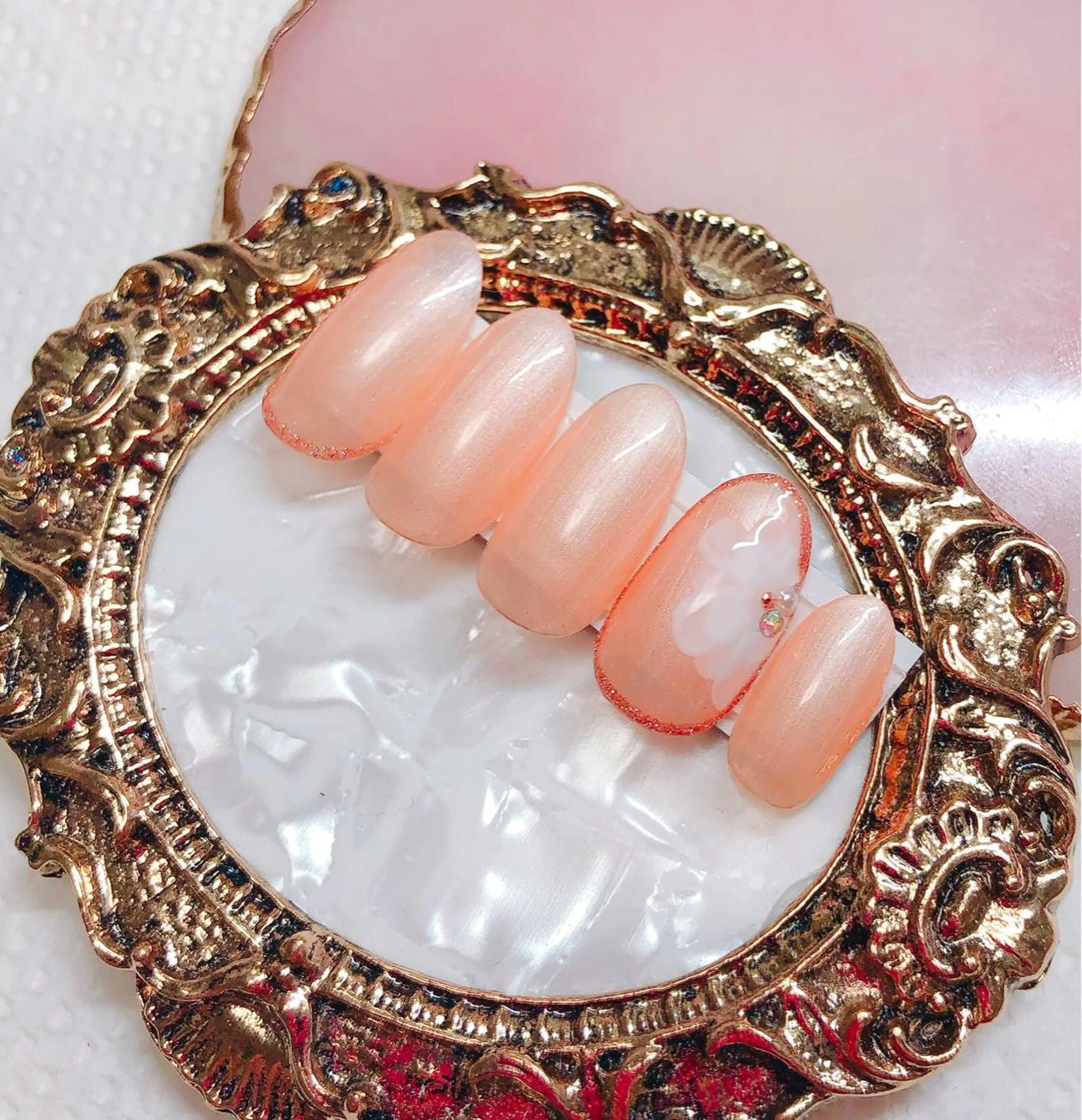 ネイル ハンドネイル CROWN プライベートサロンのネイルデザイン